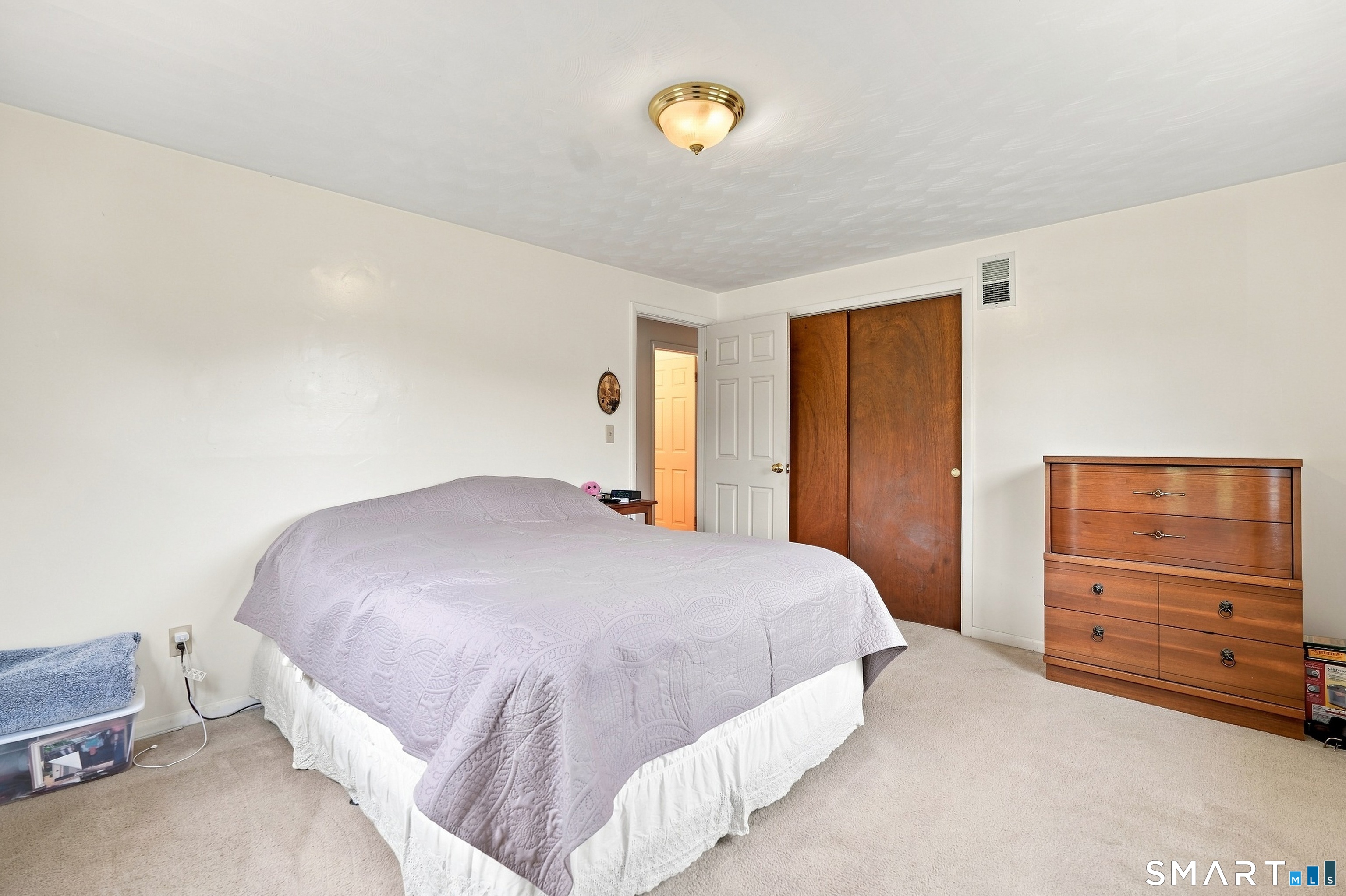 2 Hamilton Road photo 32