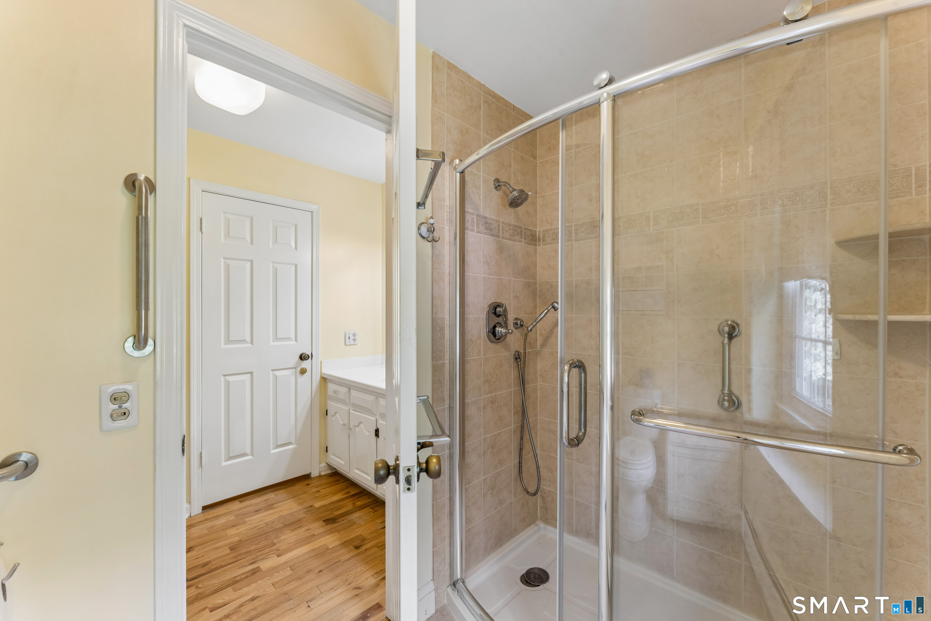 2730 Burr photo 18