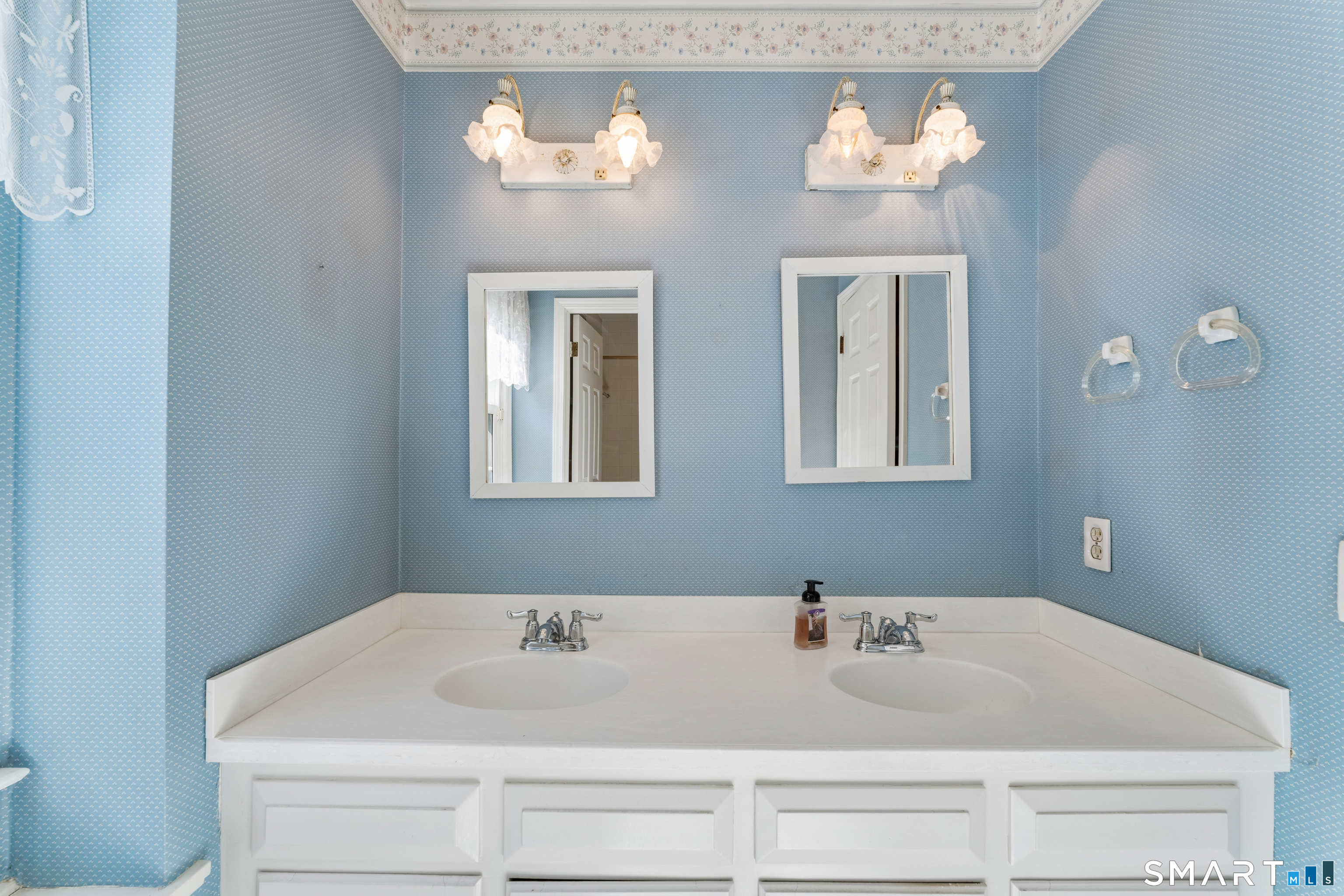 2730 Burr photo 23
