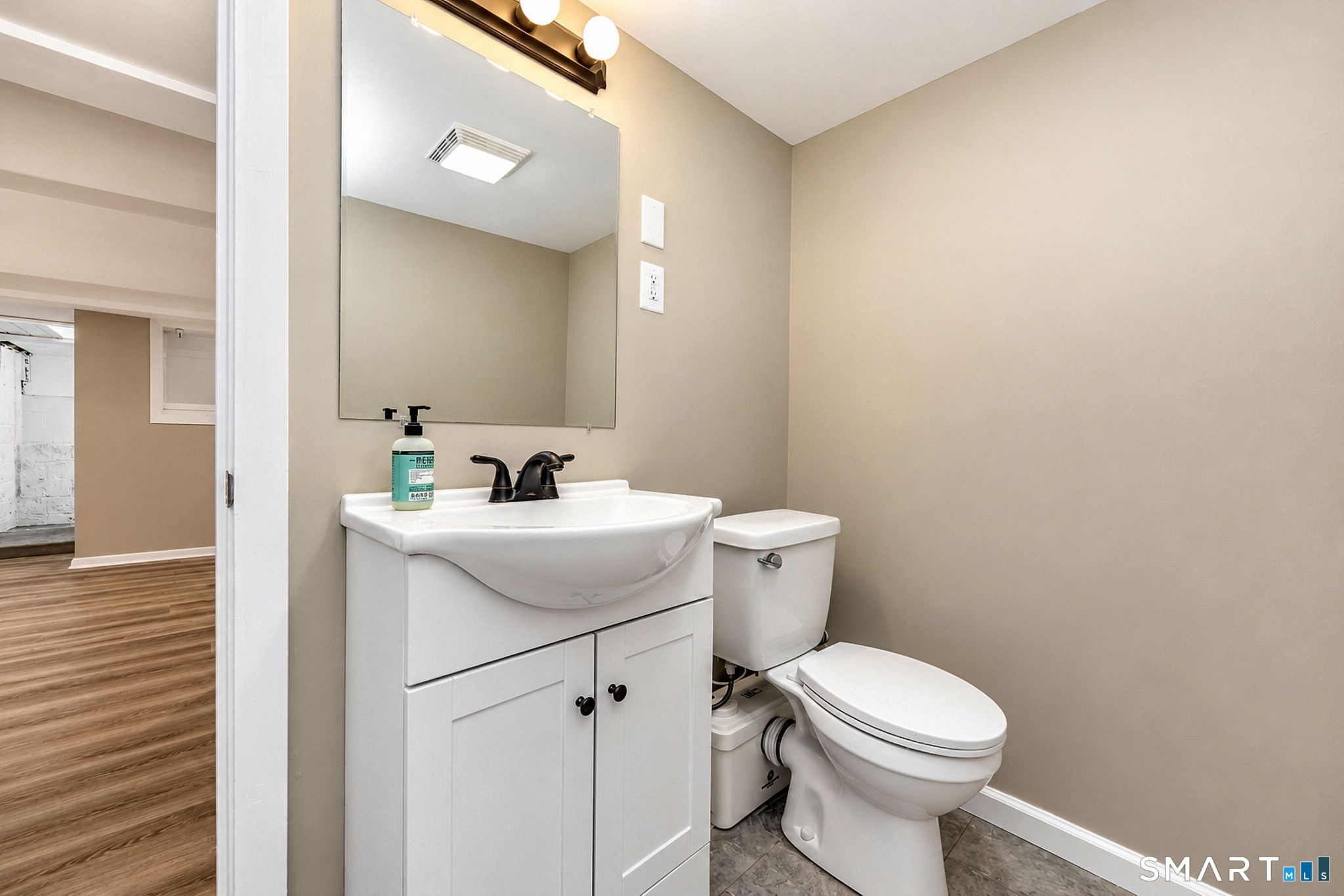 17 Riviera Terrace photo 28