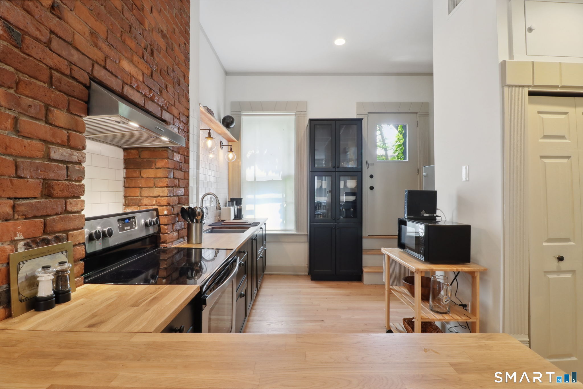 15 Capitol Avenue Unit #B photo 12