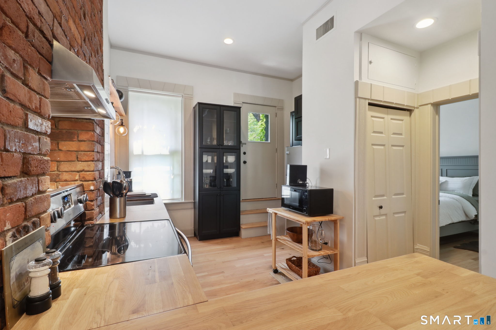 15 Capitol Avenue Unit #B photo 13