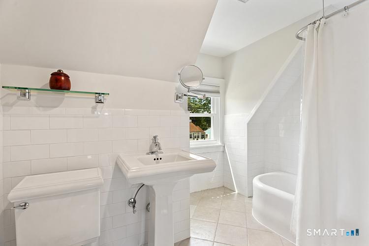 37 George Avenue photo 16