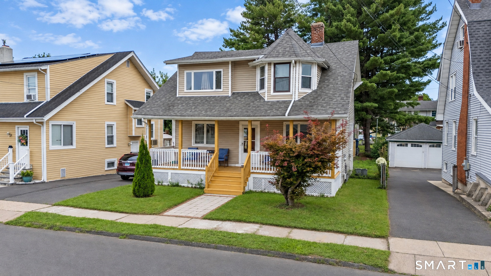 Photo 1 of Single family home for sale at 53 Montowese St, Hartford, CT 06114 | MLS# 24193356 | Listing updated on 2026-09-11