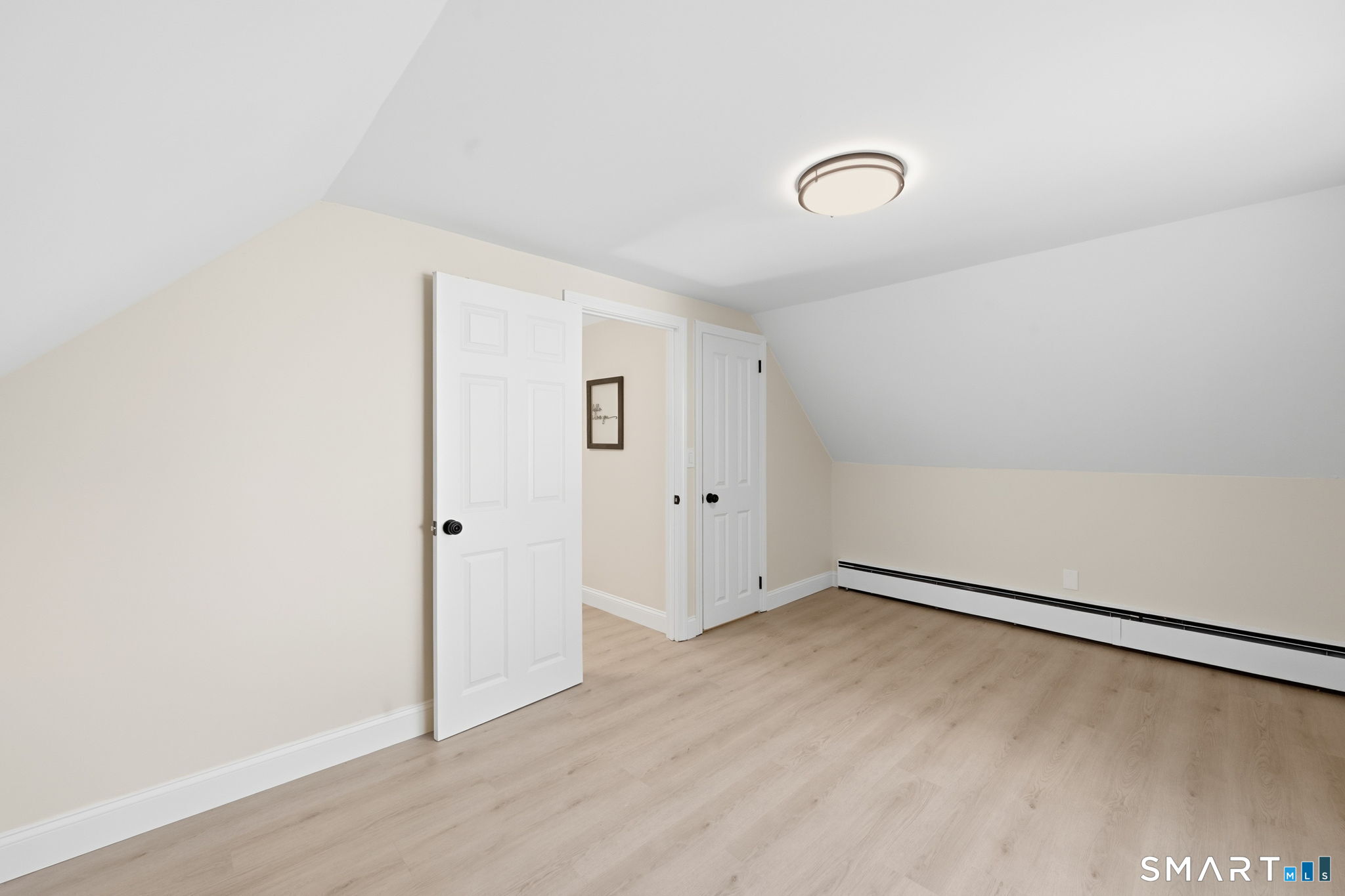 271 South Road photo 26
