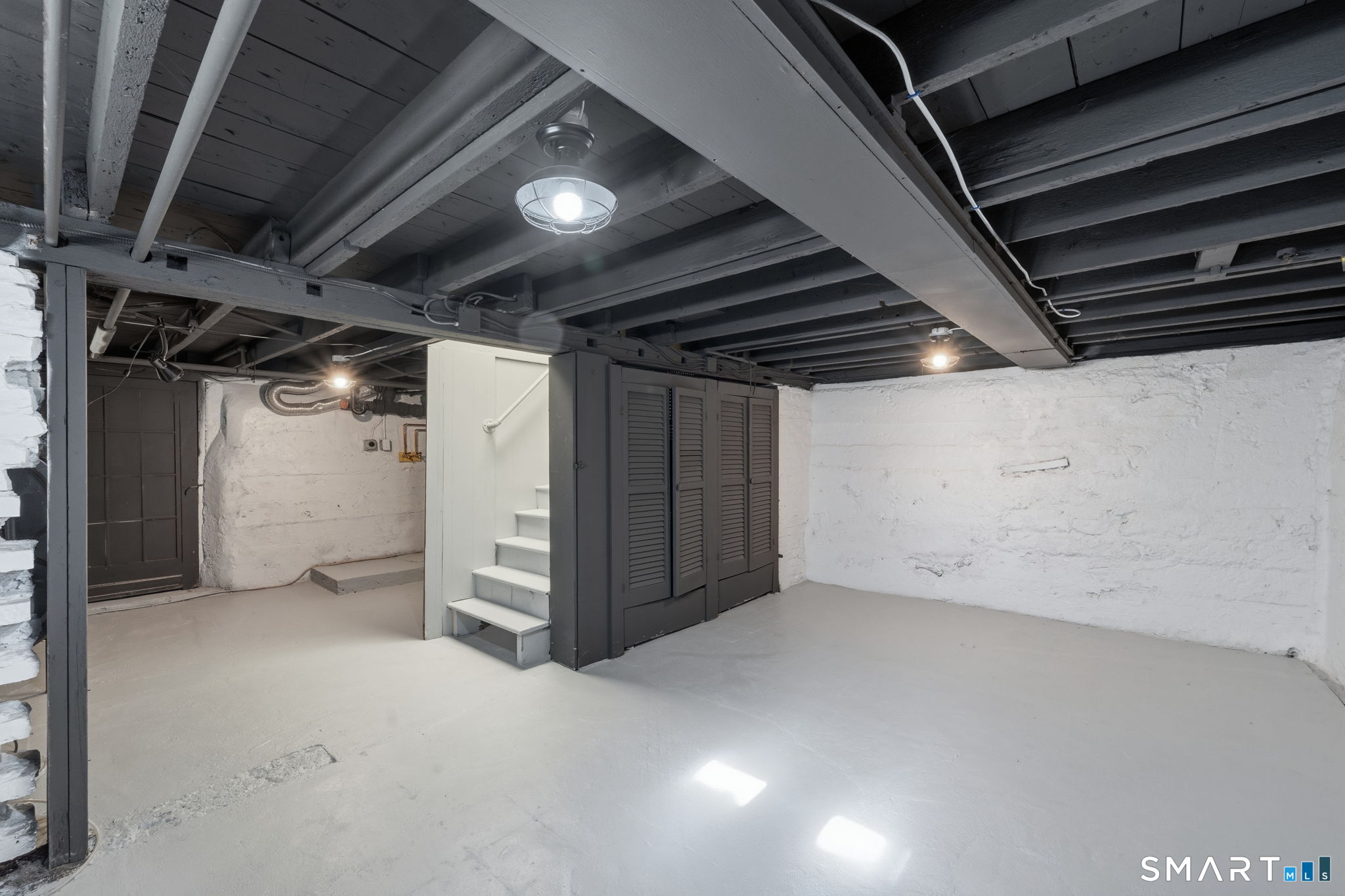 271 South Road photo 32