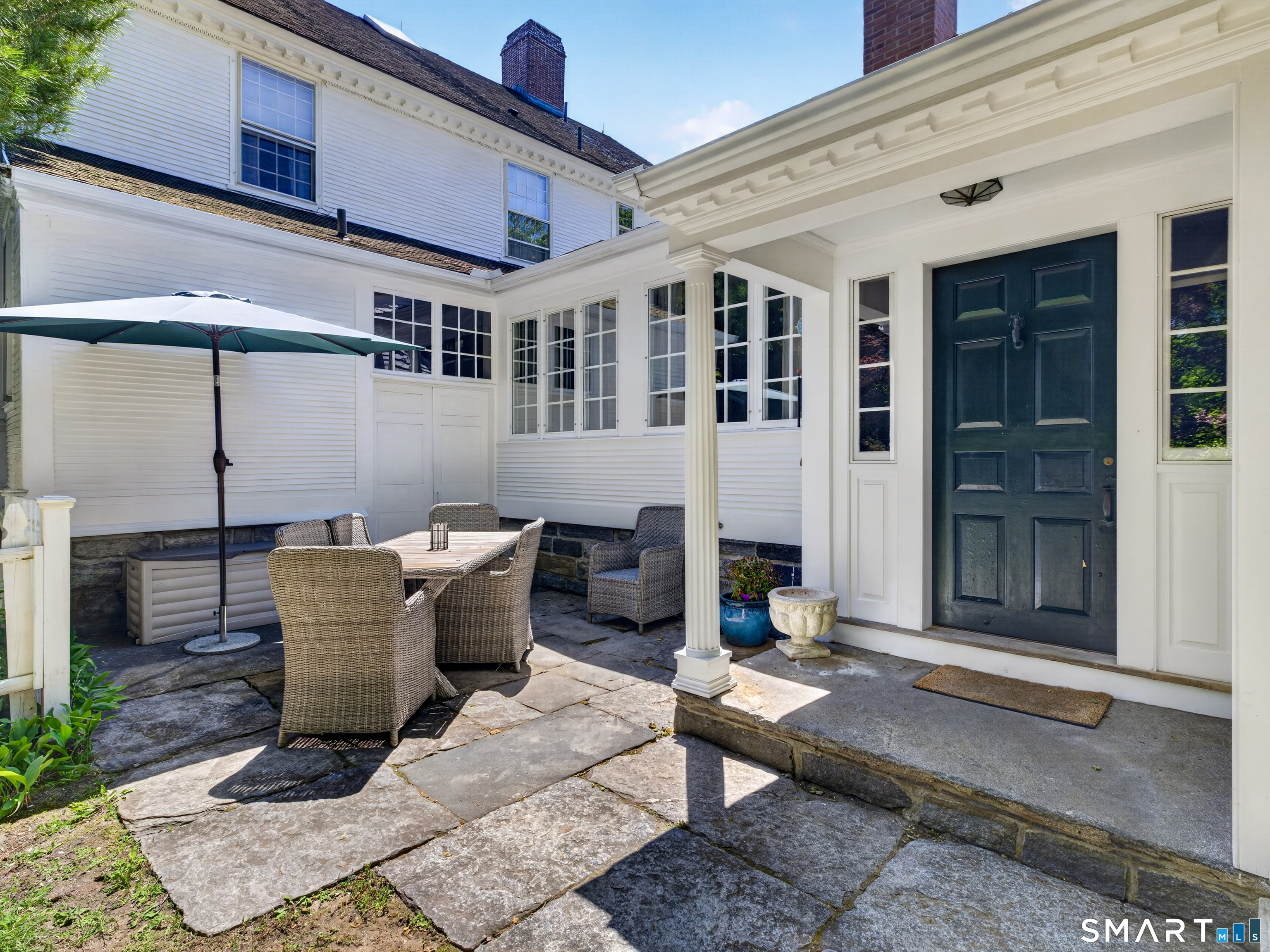 47 East Kings Highway photo 15