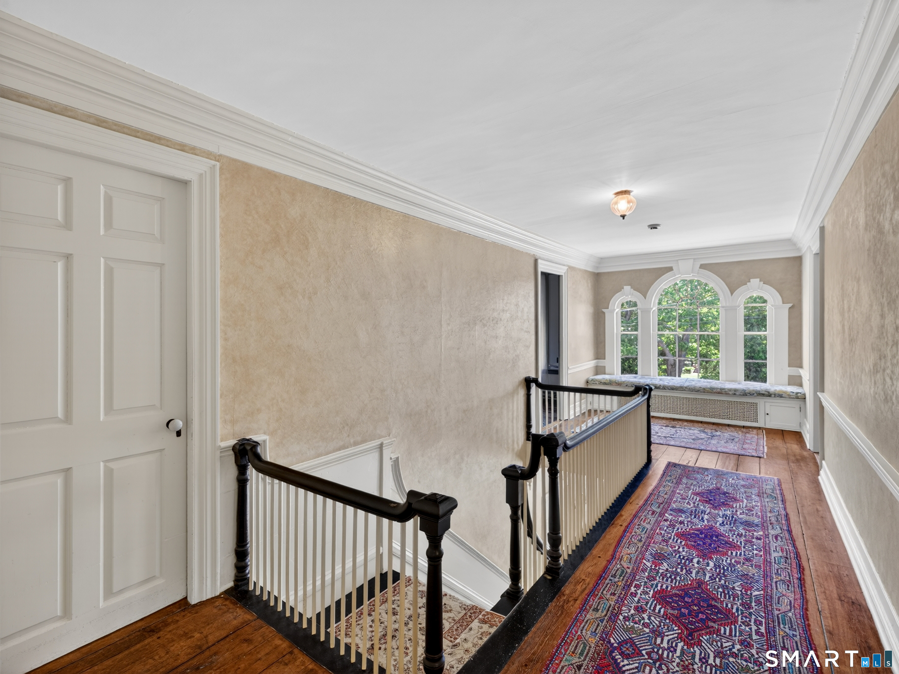 47 East Kings Highway photo 31