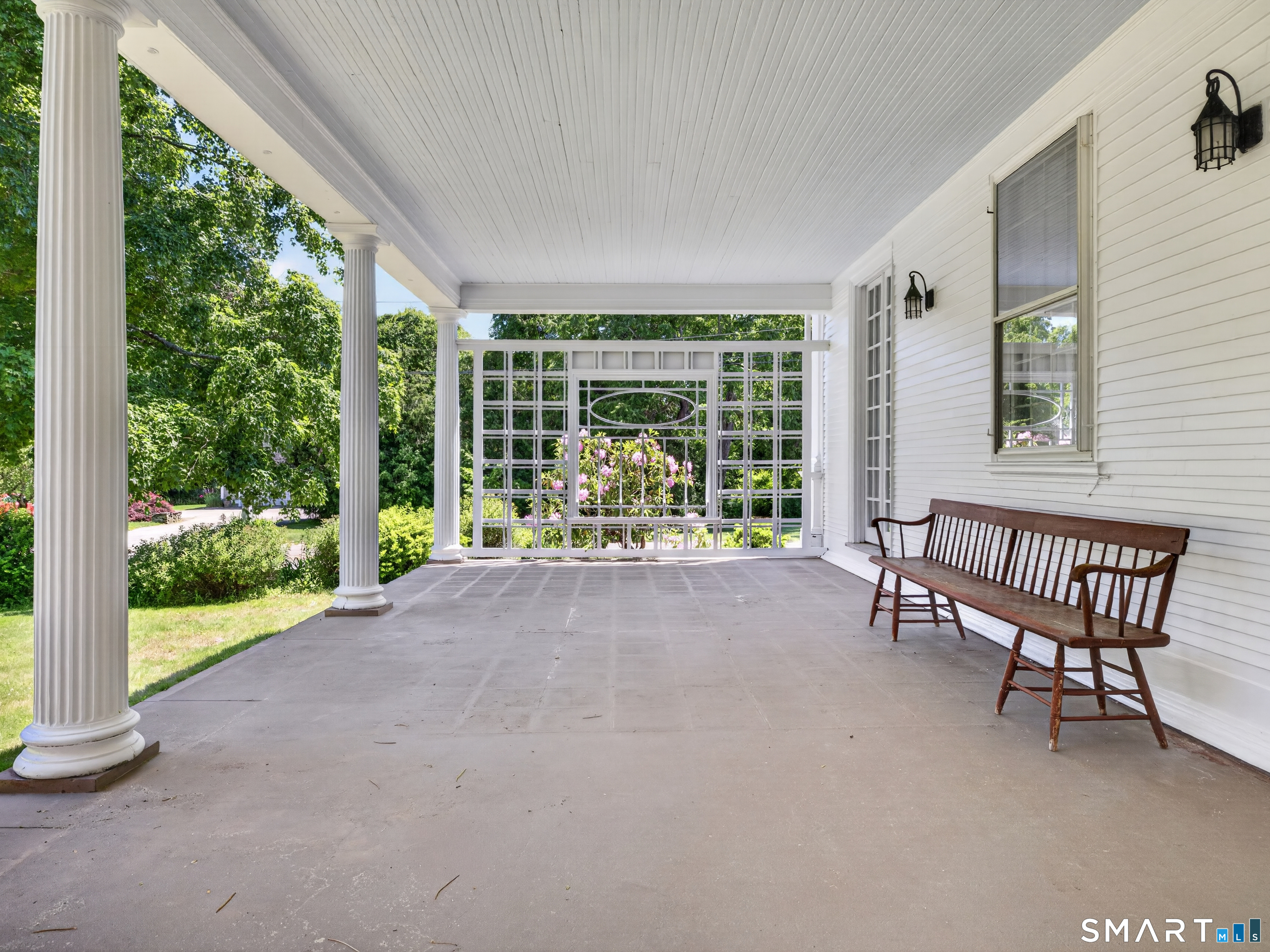 47 East Kings Highway photo 10