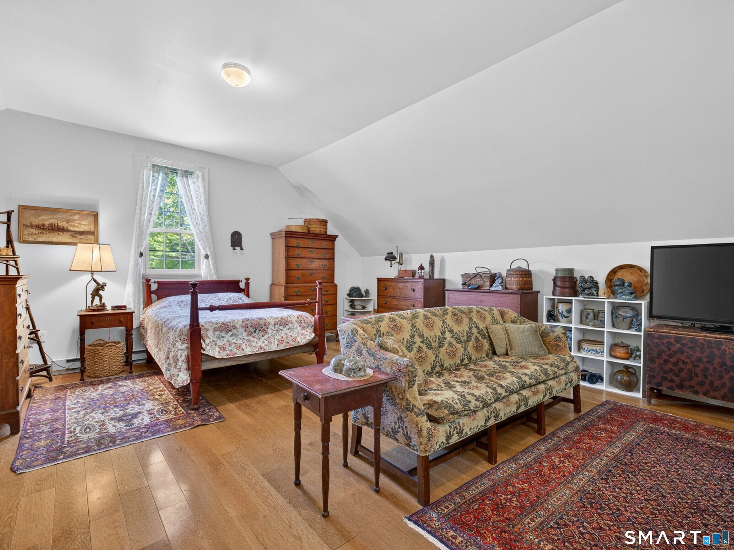 47 East Kings Highway photo 36