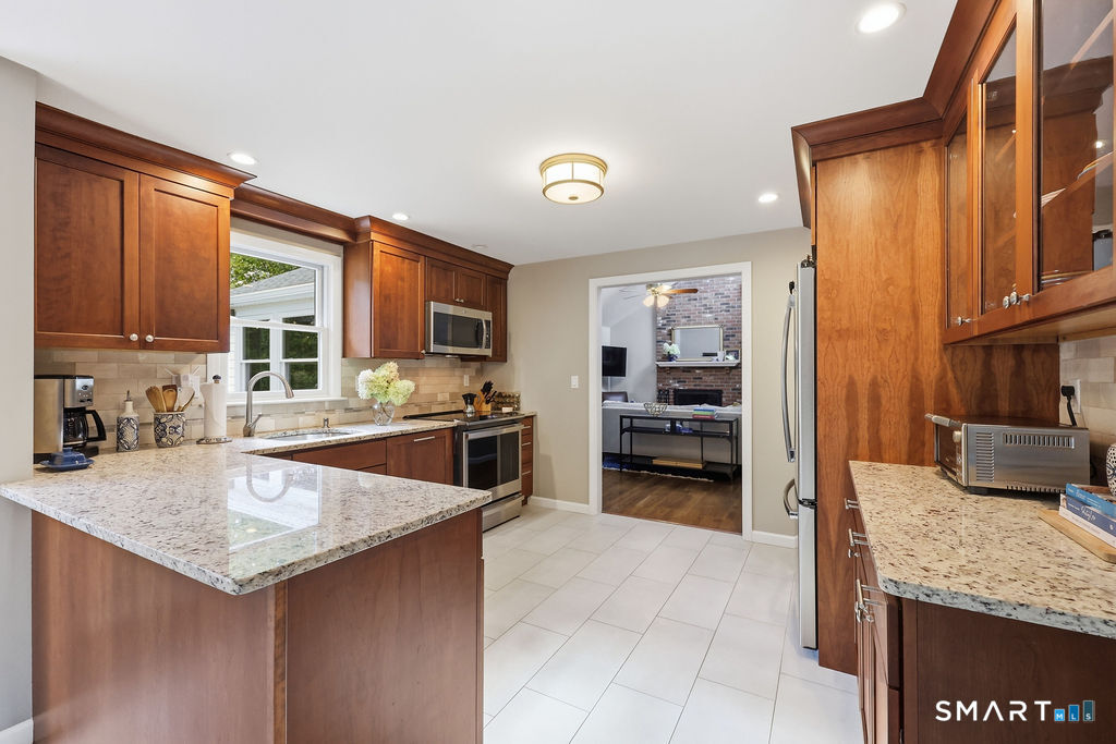 3 Hartfield Lane photo 10