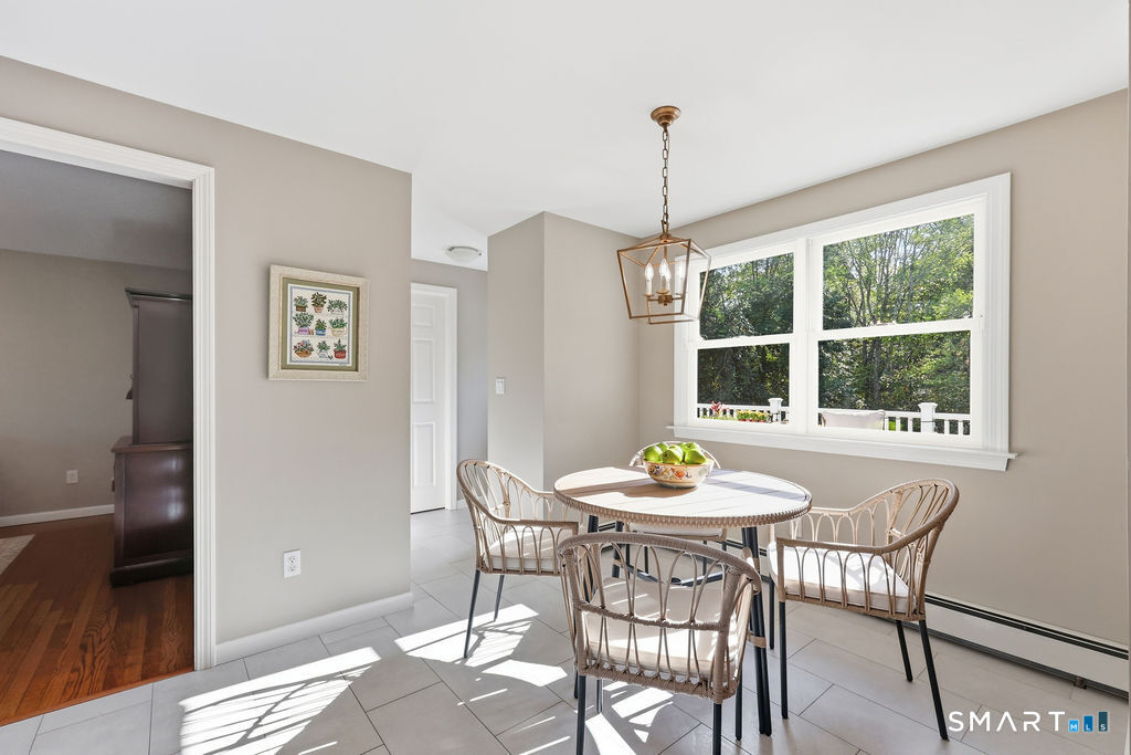 3 Hartfield Lane photo 11