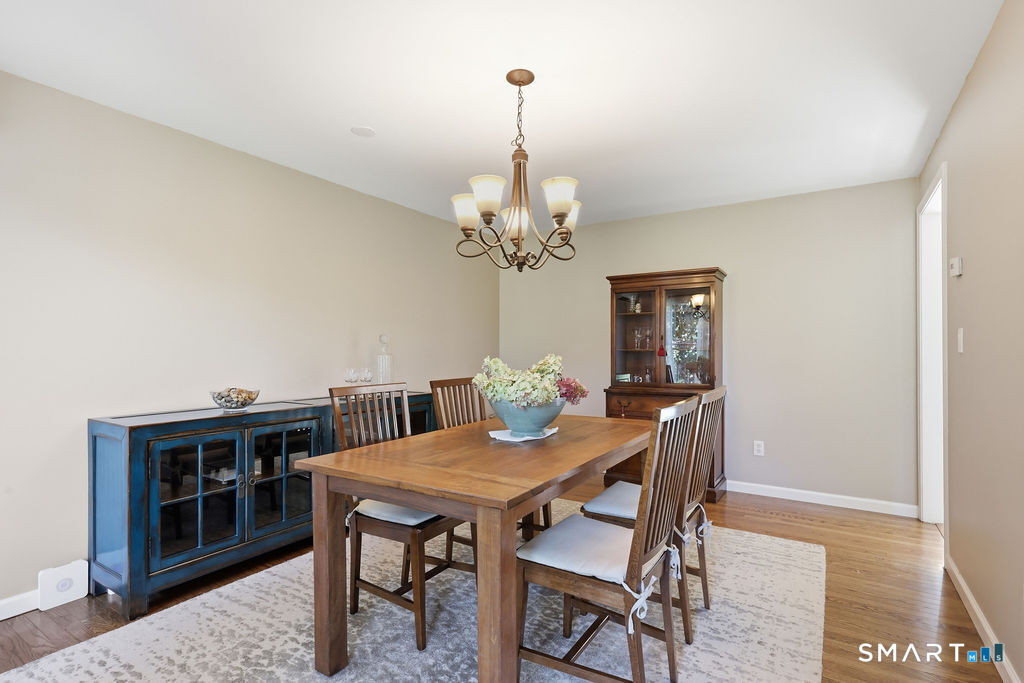 3 Hartfield Lane photo 19