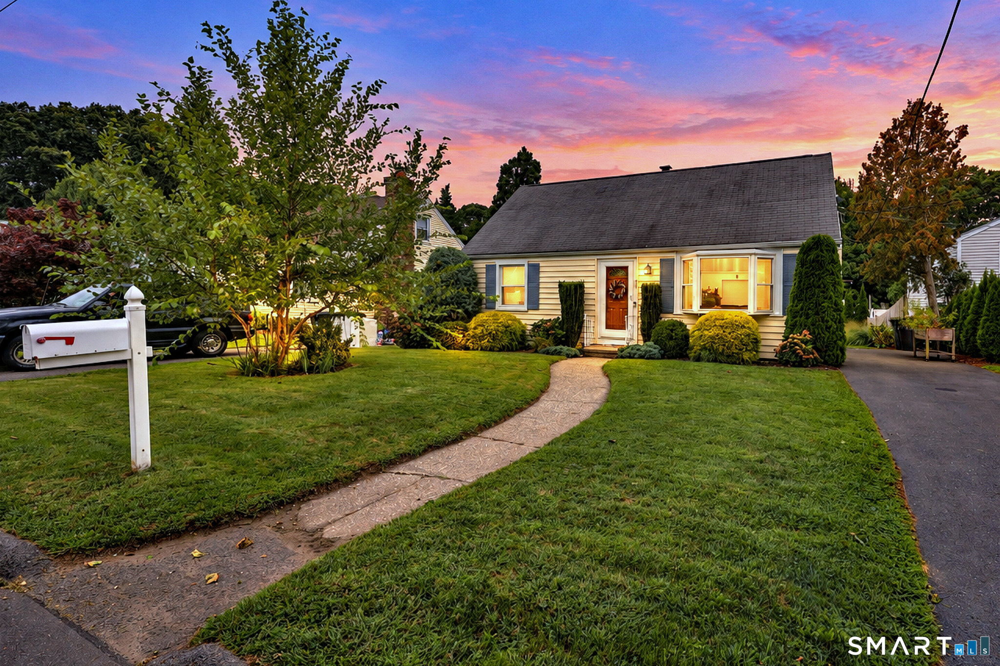 Photo 1 of Single family home for sale at 25 Fairfield St, Milford, CT 06460 | MLS# 24206359 | Listing updated on 2026-09-13