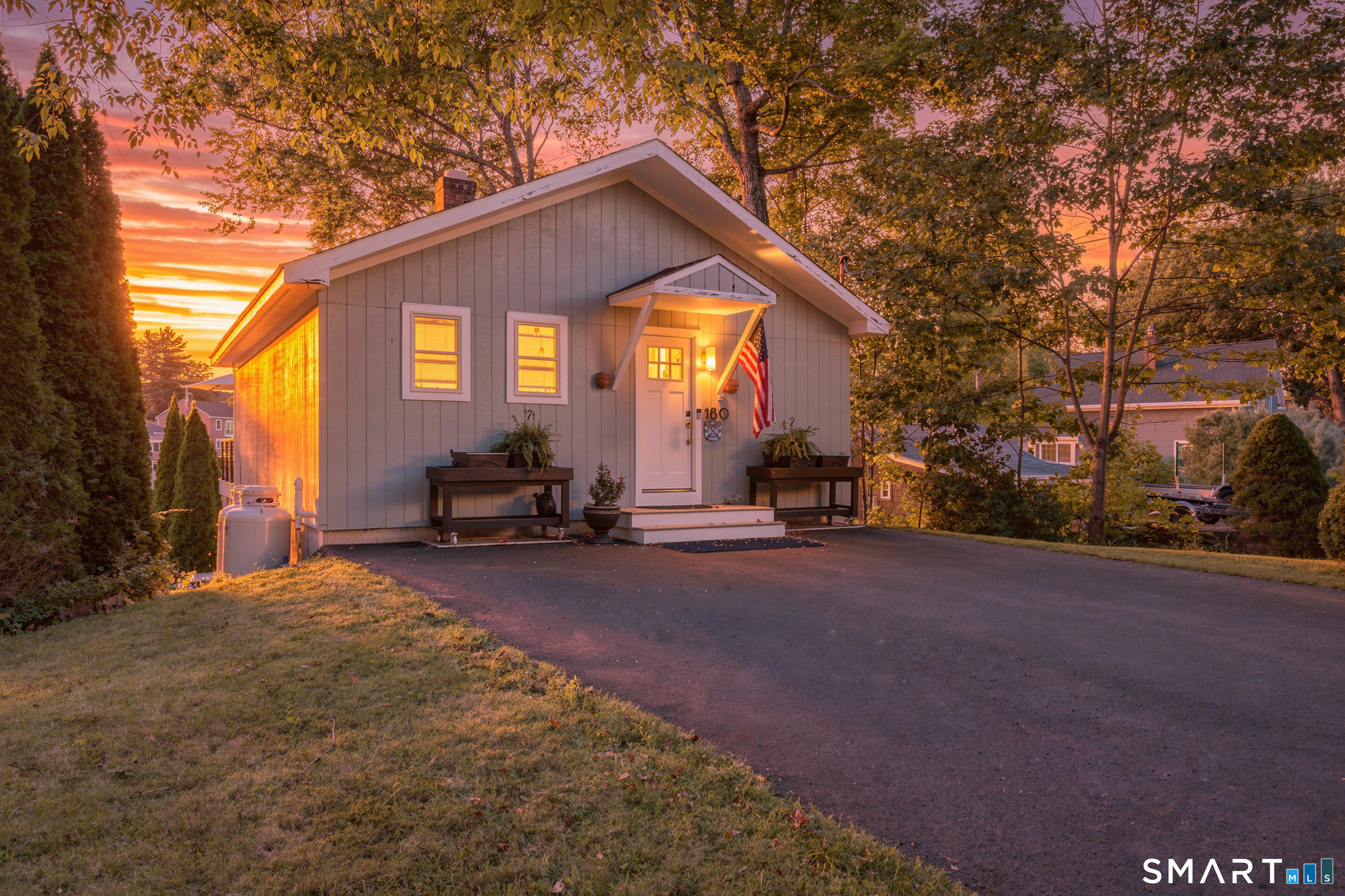 180 Shore Drive photo 14