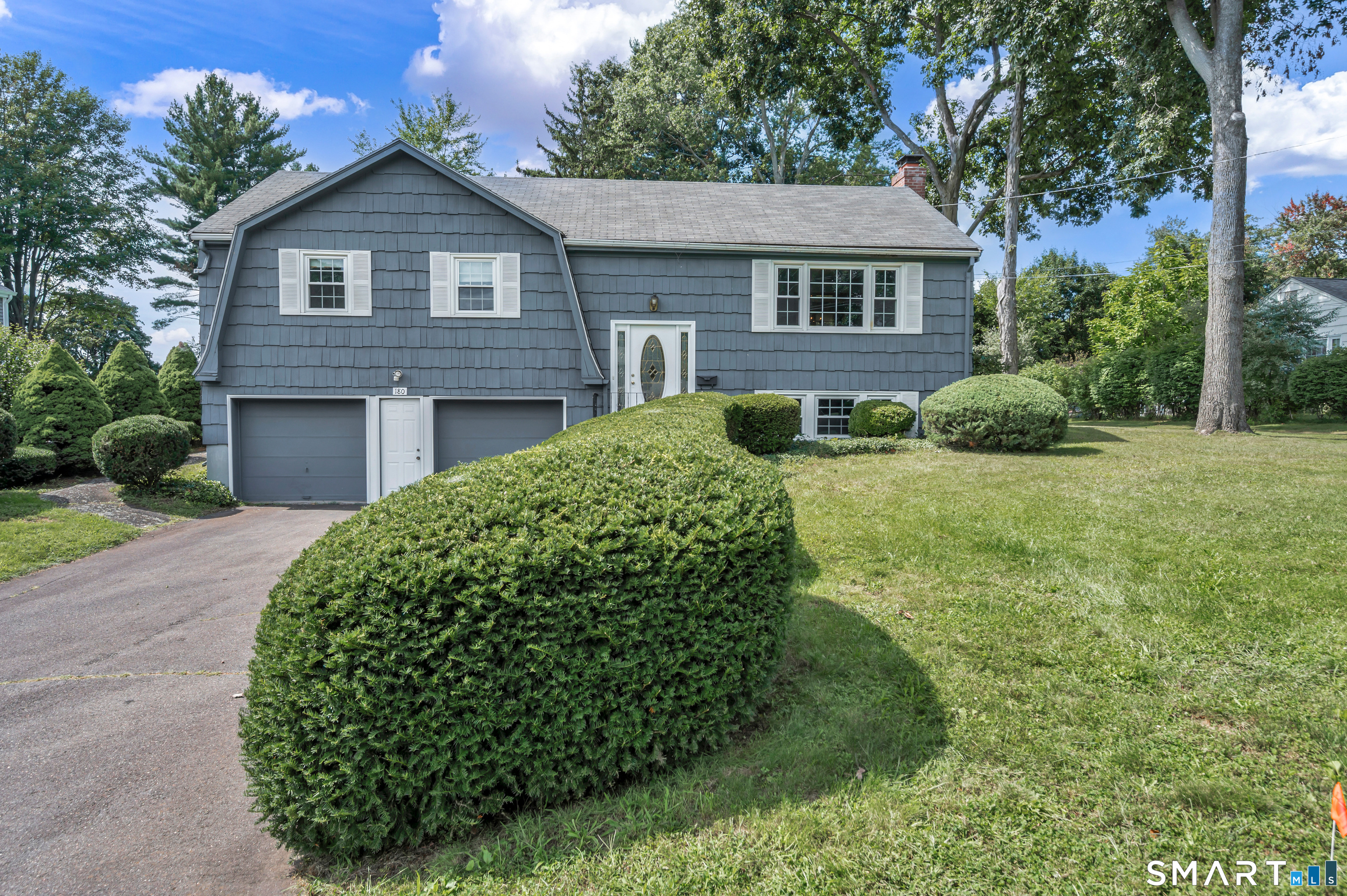 Photo 1 of Single family home for sale at 180 Hickory Hl Ln, Newington, CT 06111 | MLS# 24205670 | Listing updated on 2026-09-15