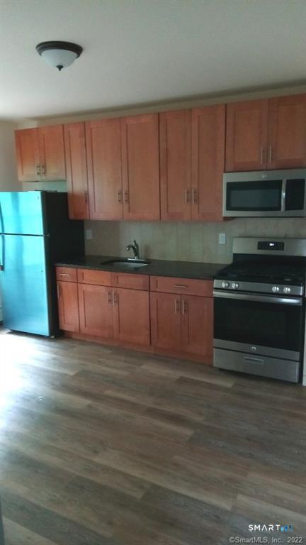 80 Sherman Avenue Unit #3 photo 3