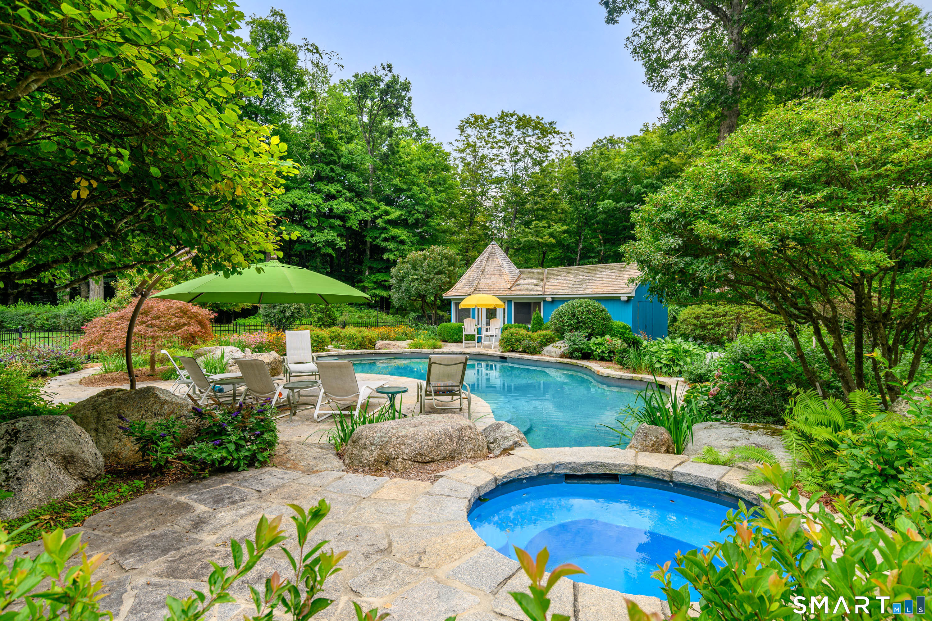 16 Winding Brook Road photo 35