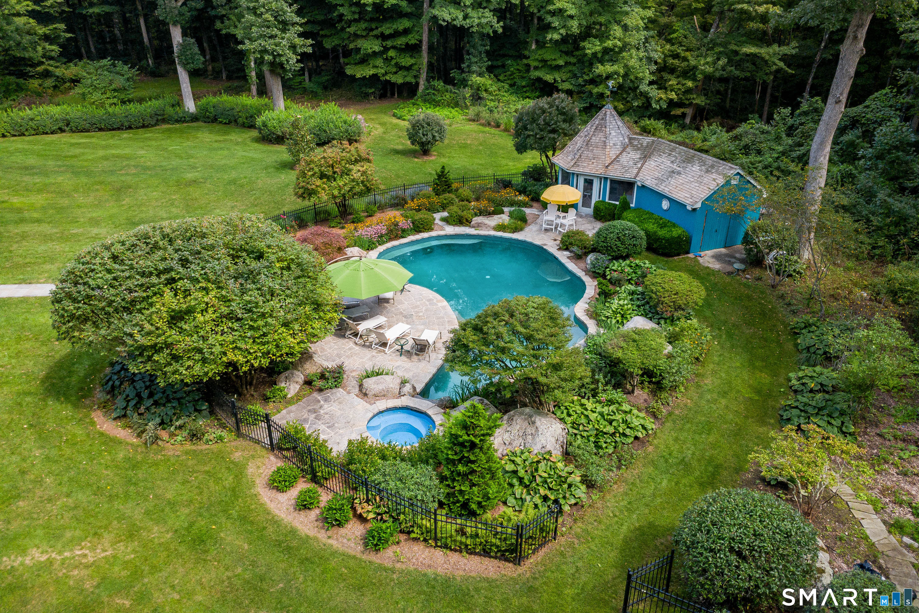 16 Winding Brook Road photo 36