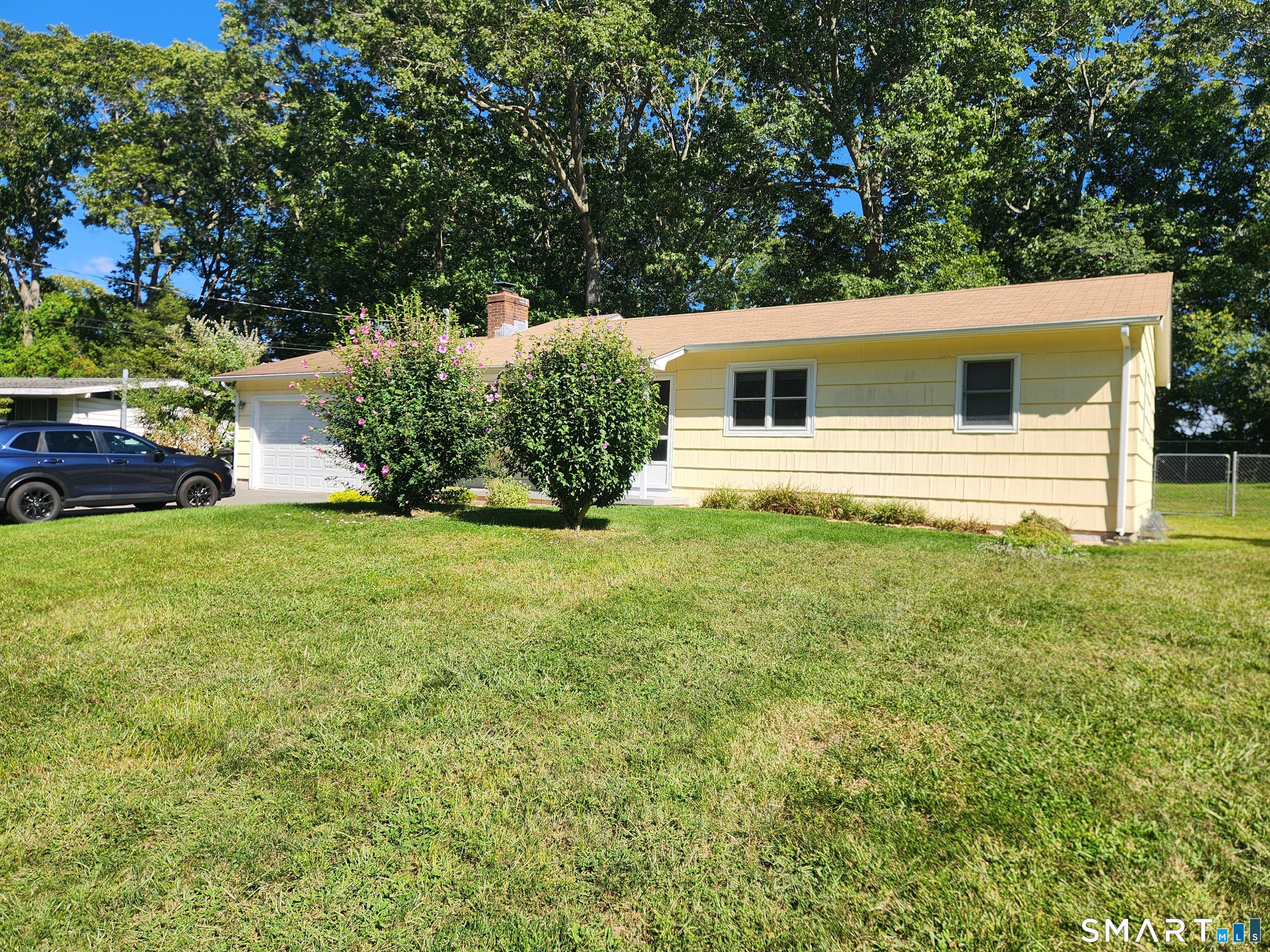 14 Cedarwood Lane, Cornfield Point, Old Saybrook, CT 06475
