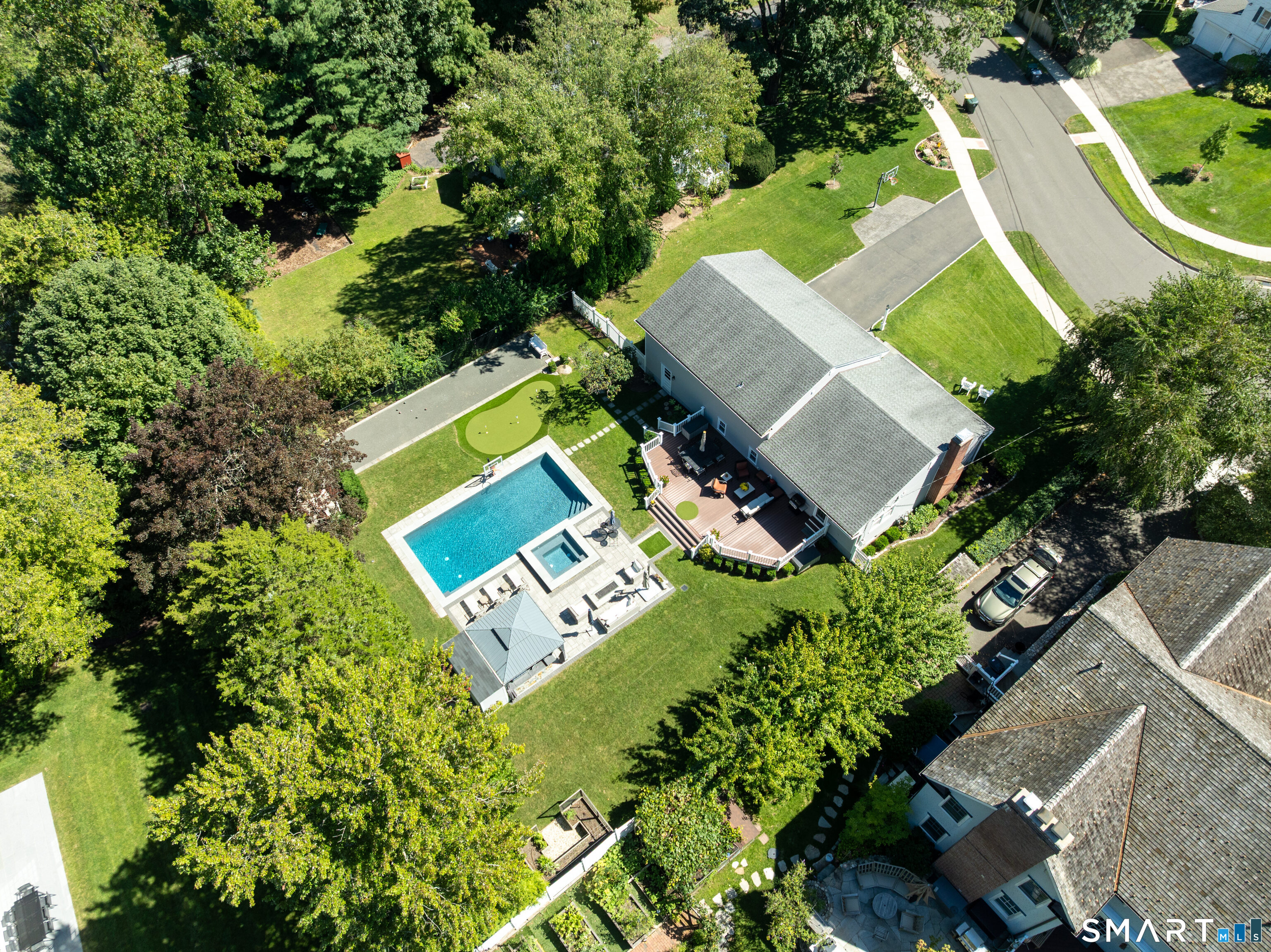 94 Field Crest Road — photo 1