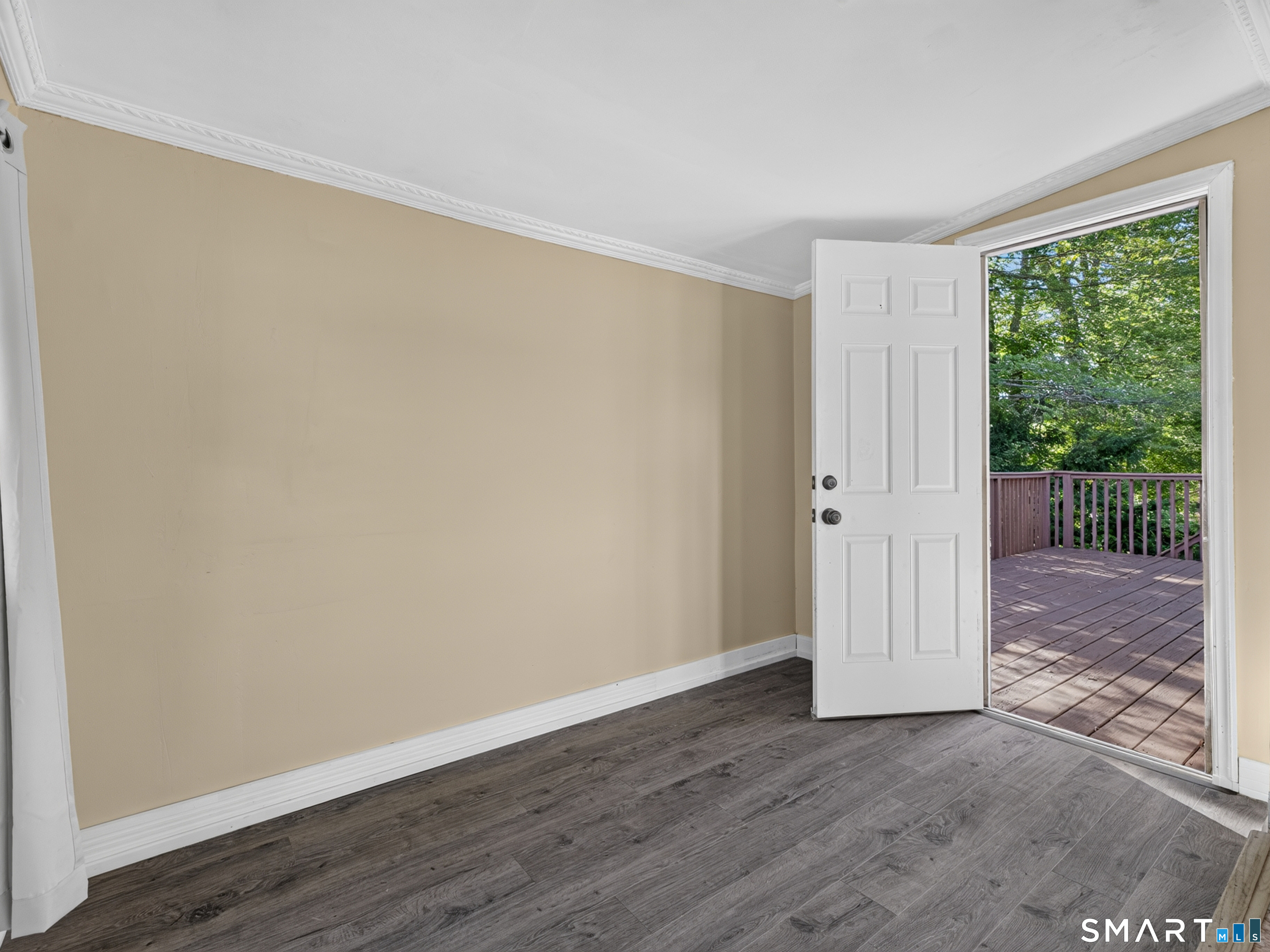 348 Bayonet Street photo 29