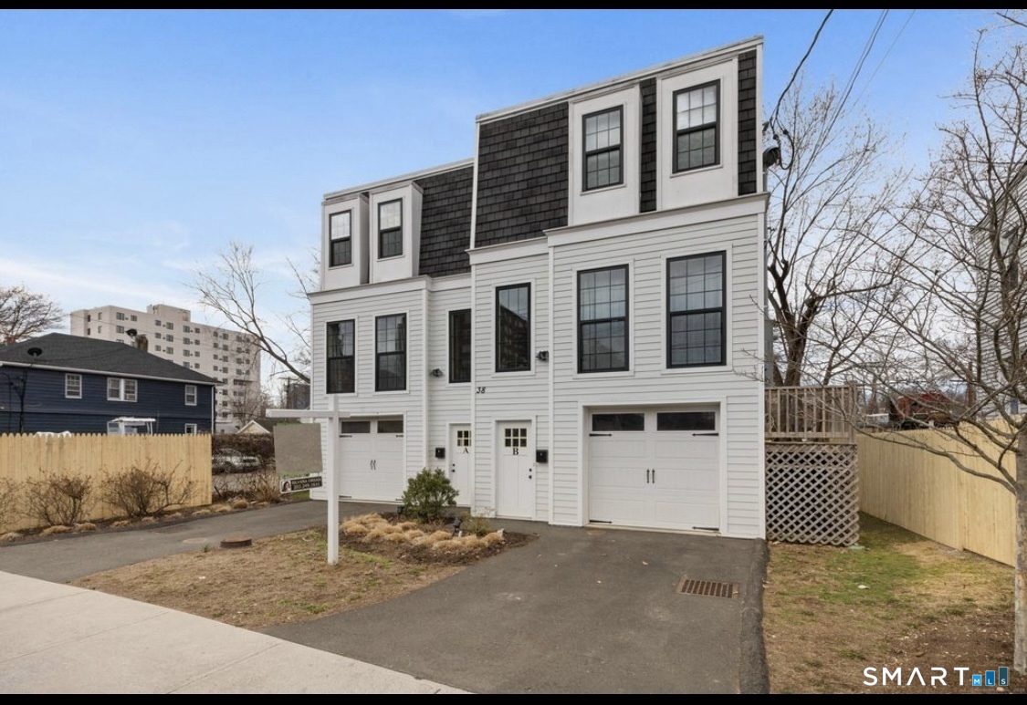 38 West Washington Avenue, Stamford, Connecticut photo 2