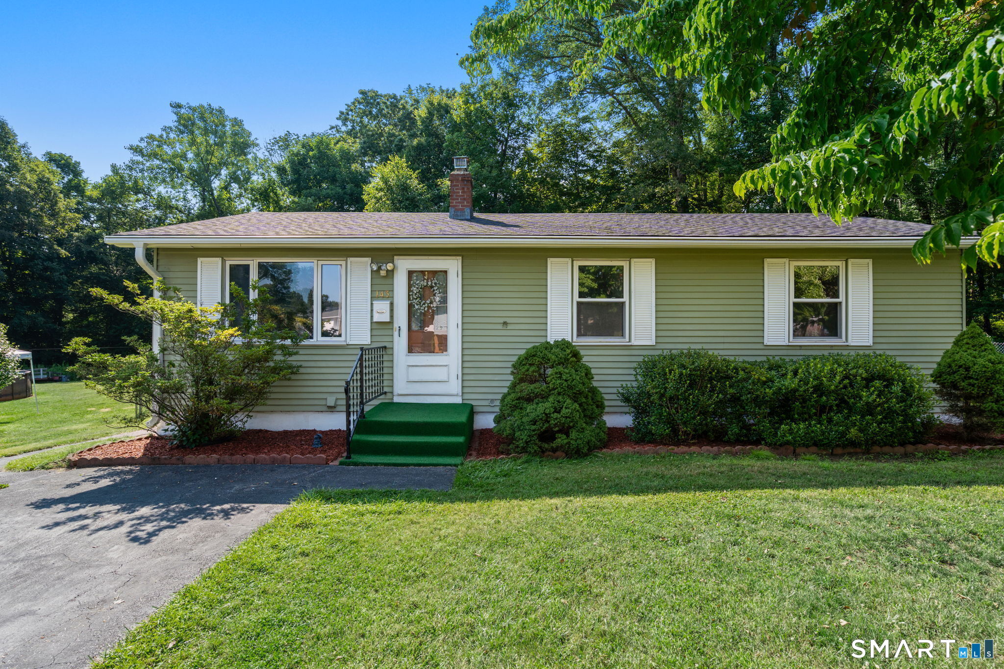 Photo 1 of Single family home for sale at 143 Southridge Dr, Willimantic, CT 06226 | MLS# 24206582 | Listing updated on 2026-09-18