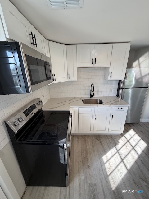 120 Jewett Street photo 3