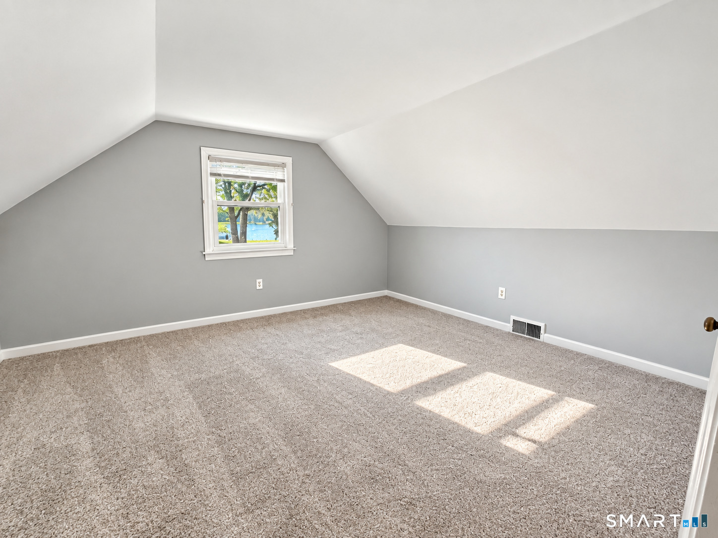 53 Wilcox Road photo 9