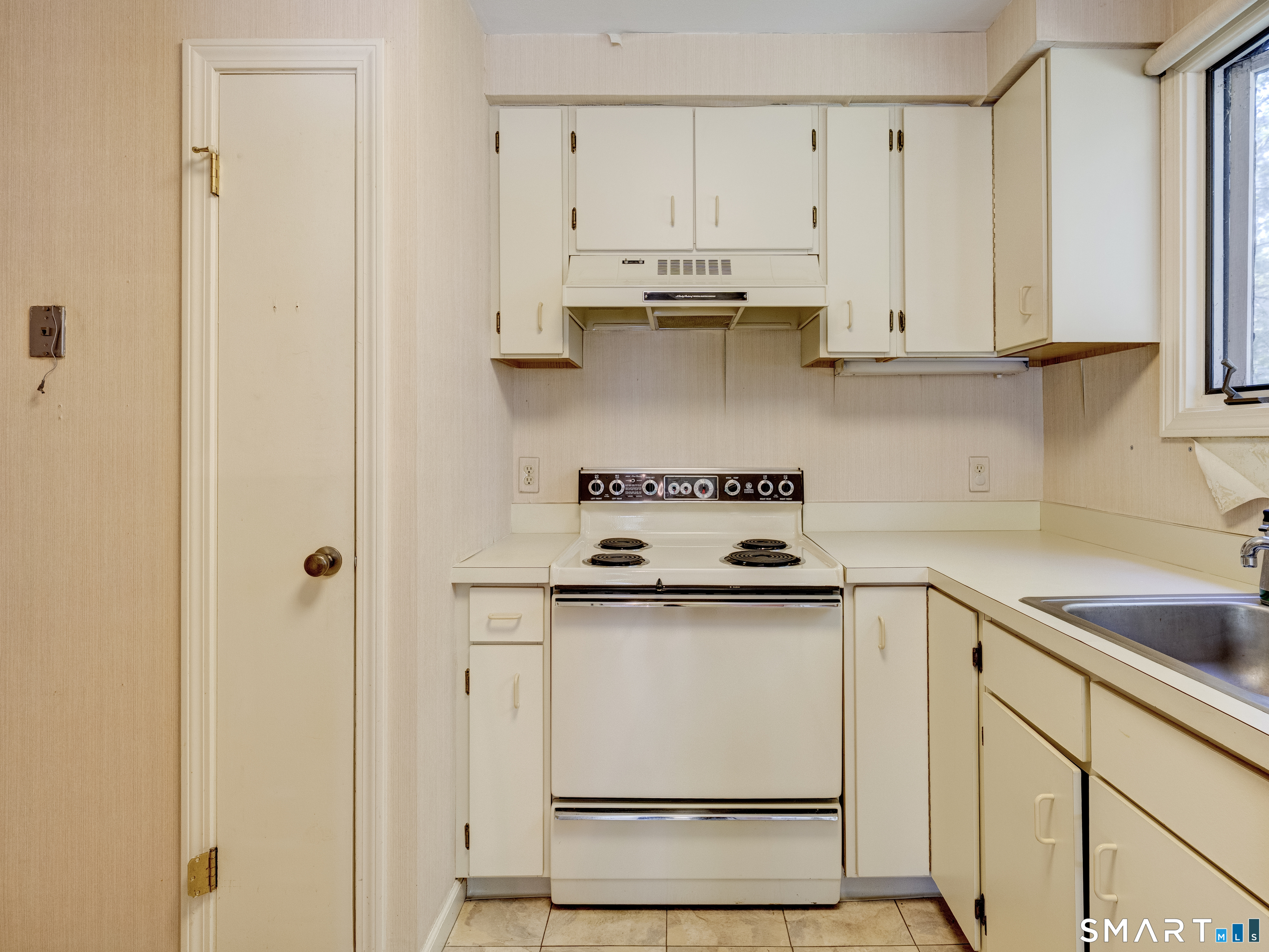 478 Evergreen Road photo 11