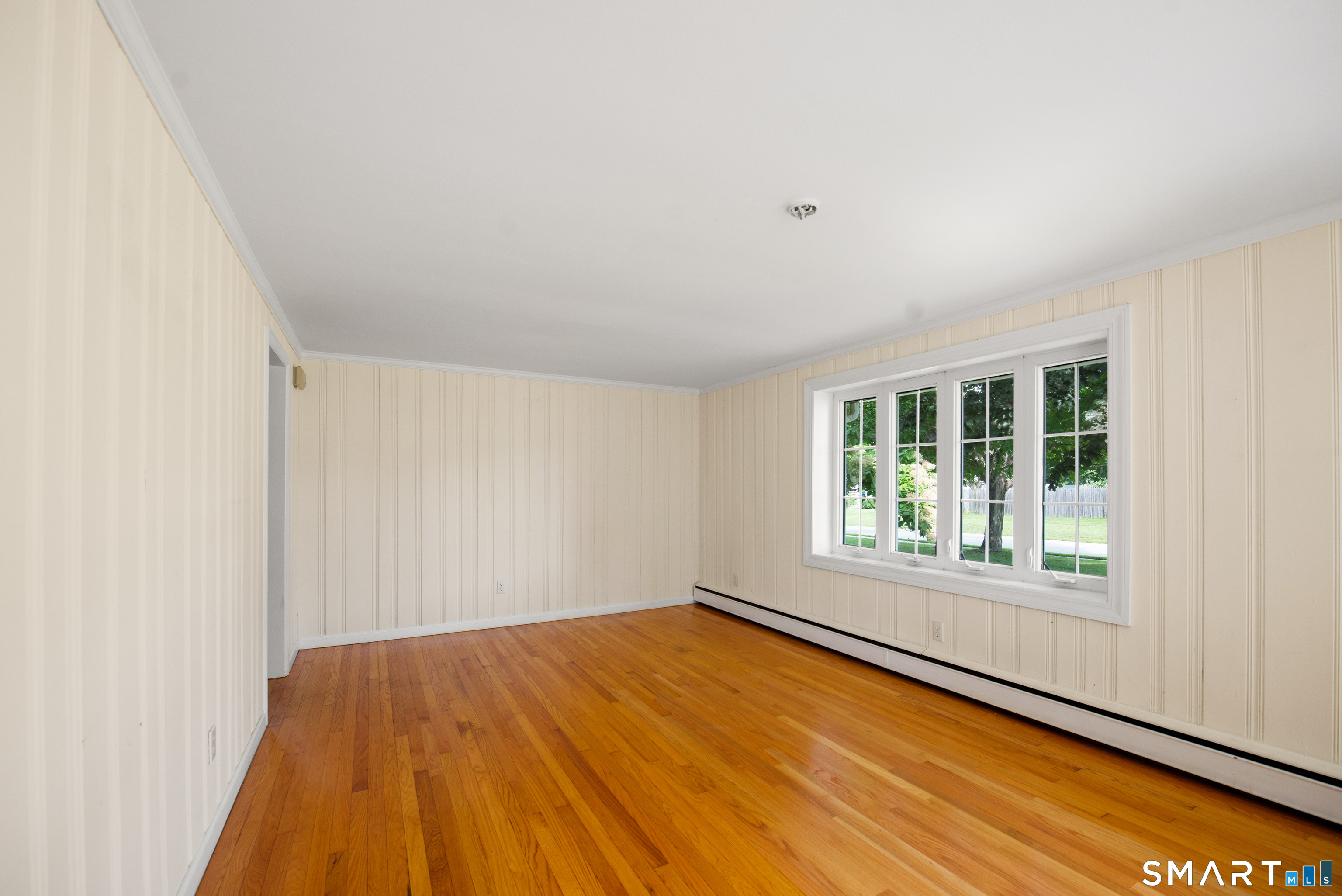 47 Maple Avenue photo 14