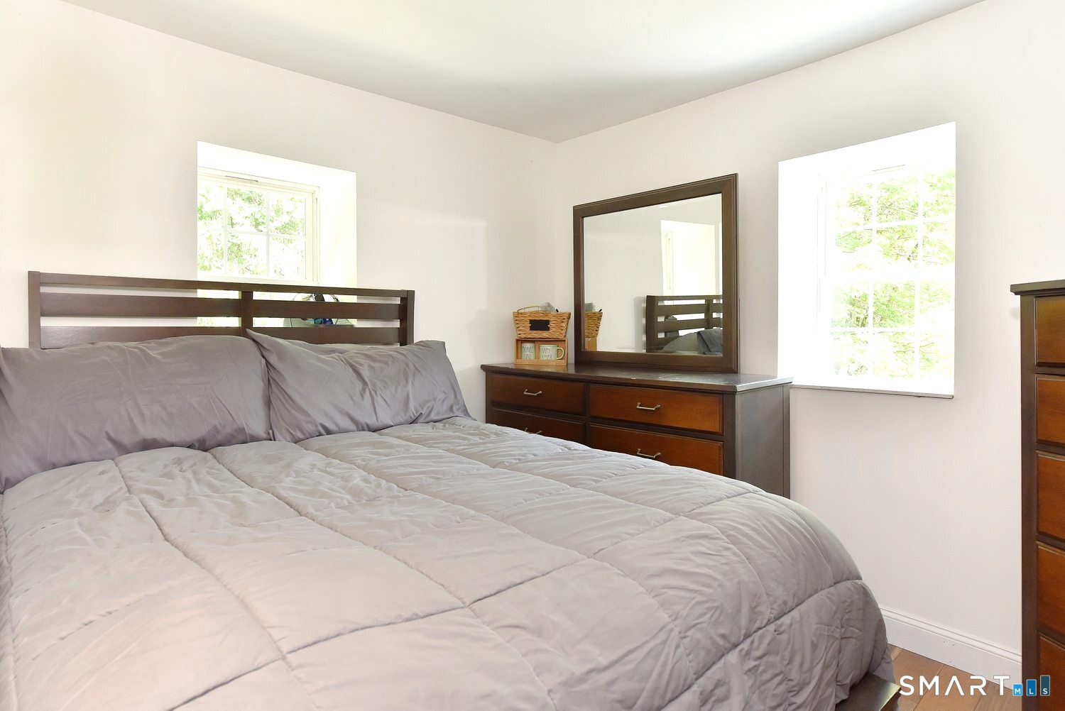 9 Wells Avenue photo 8