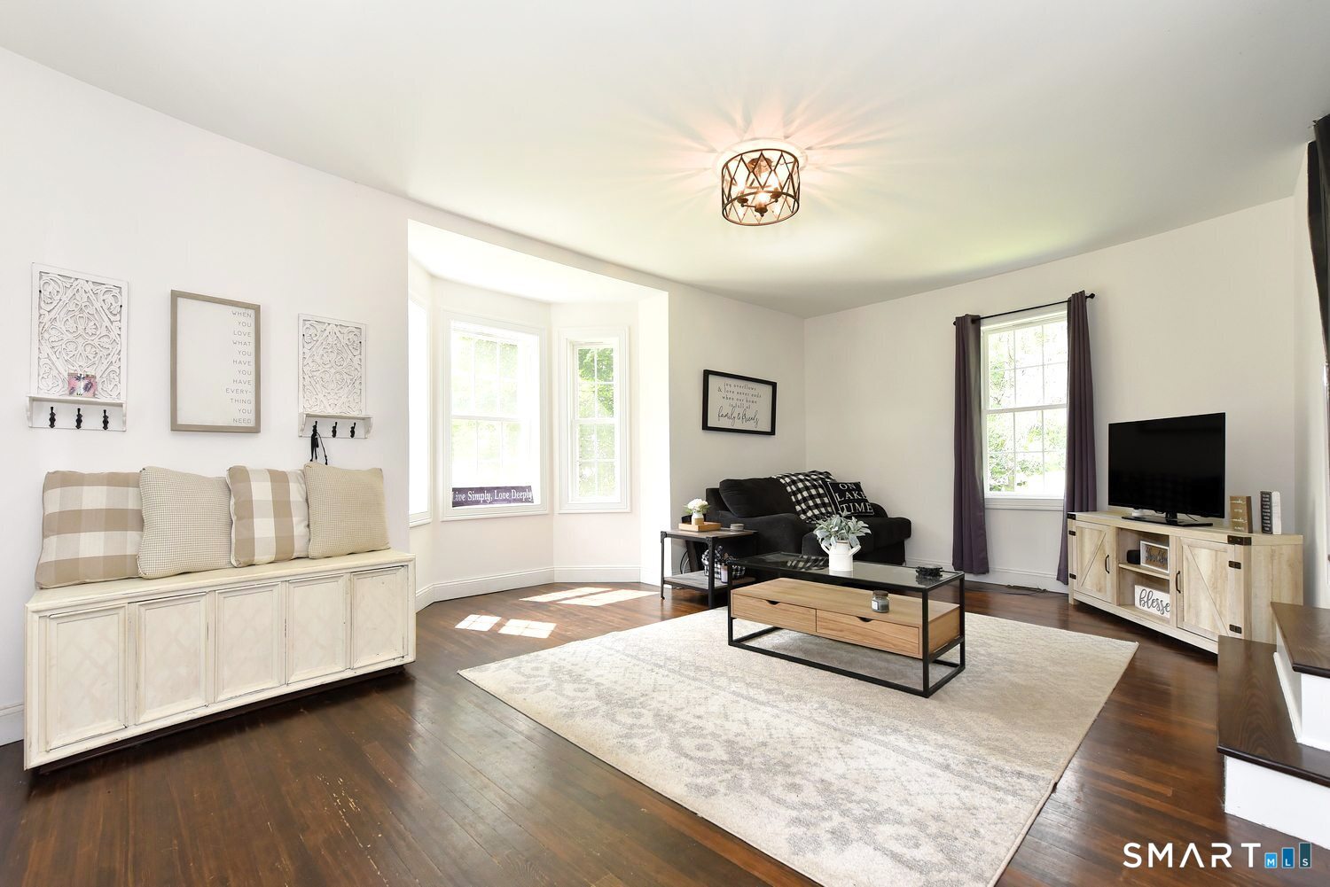 Photo 3 of Single family home for sale at 9 Wells Ave, East Hampton, CT 06424 | MLS# 24206617 | Listing updated on 2026-09-16