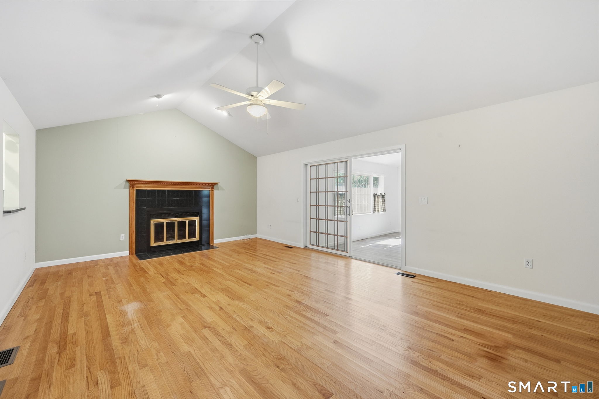 2 Acorn Drive photo 13