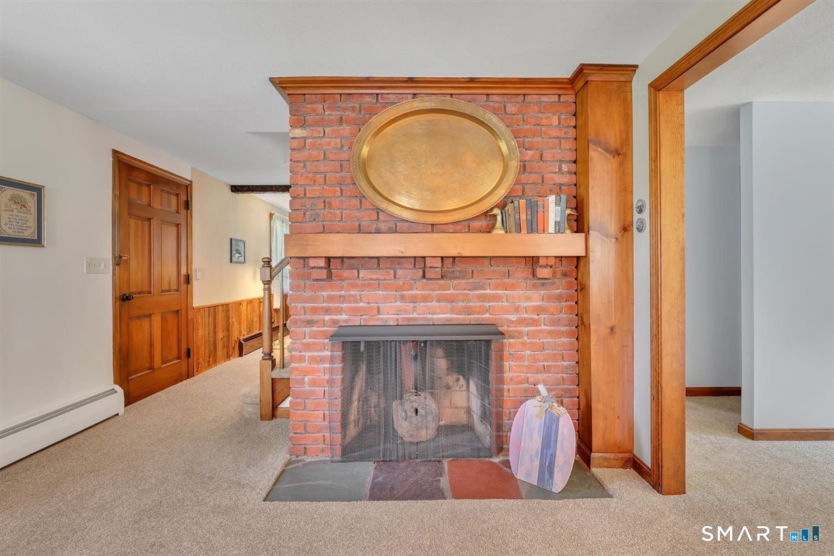 676 Bush Hill Road photo 21