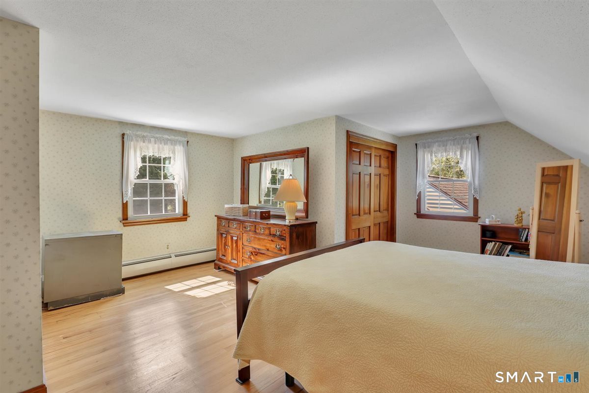 676 Bush Hill Road photo 29