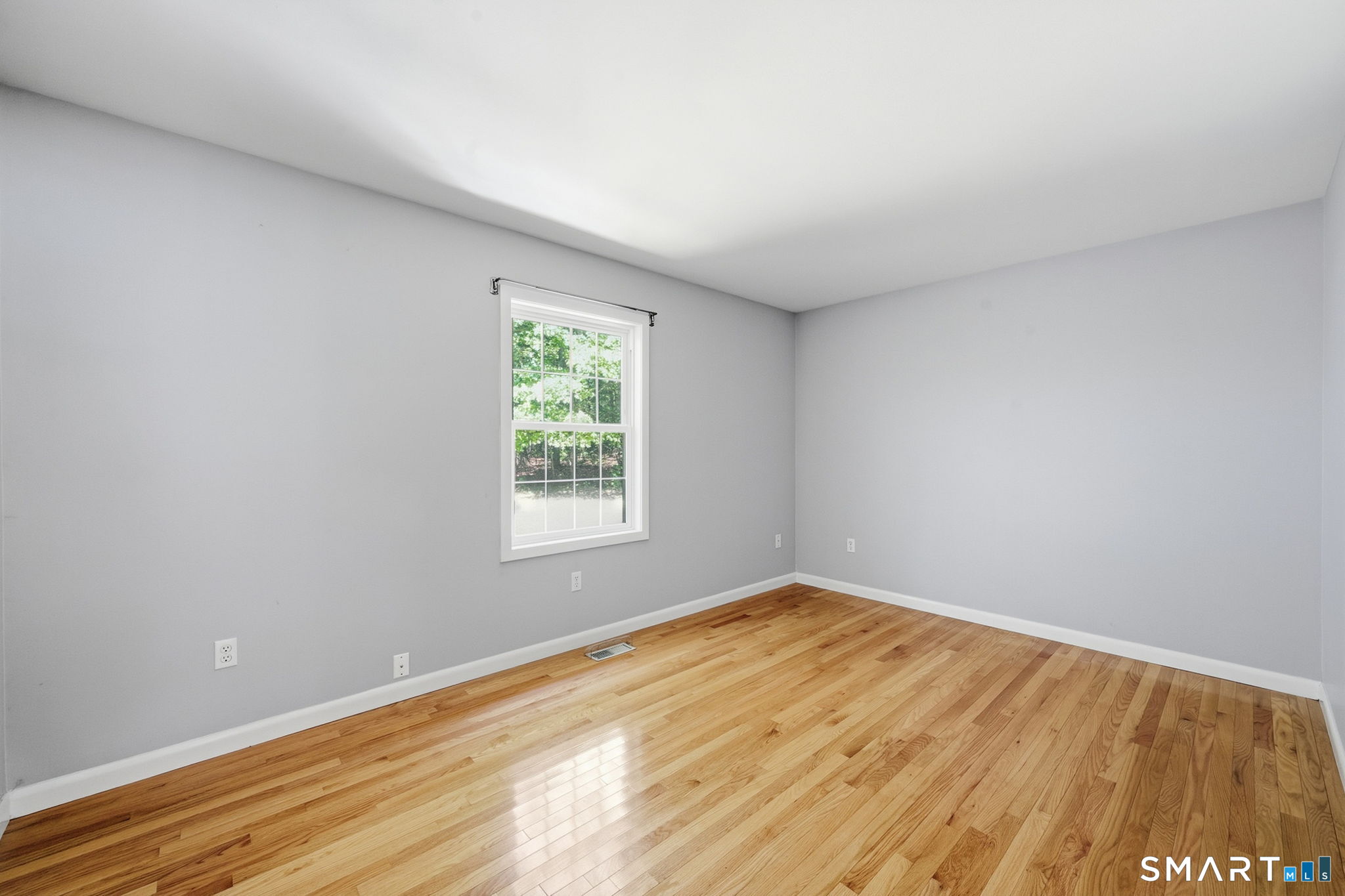 2 Acorn Drive photo 32
