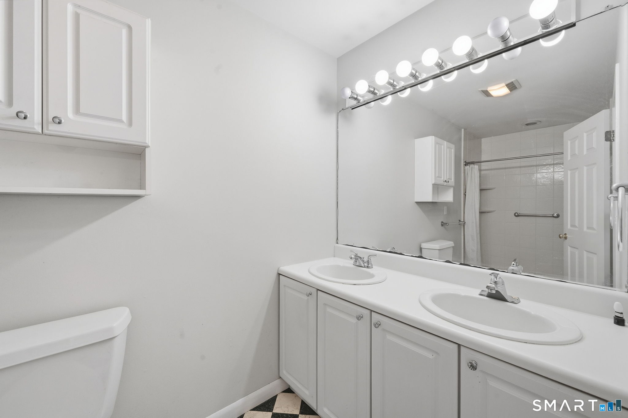 2 Acorn Drive photo 34