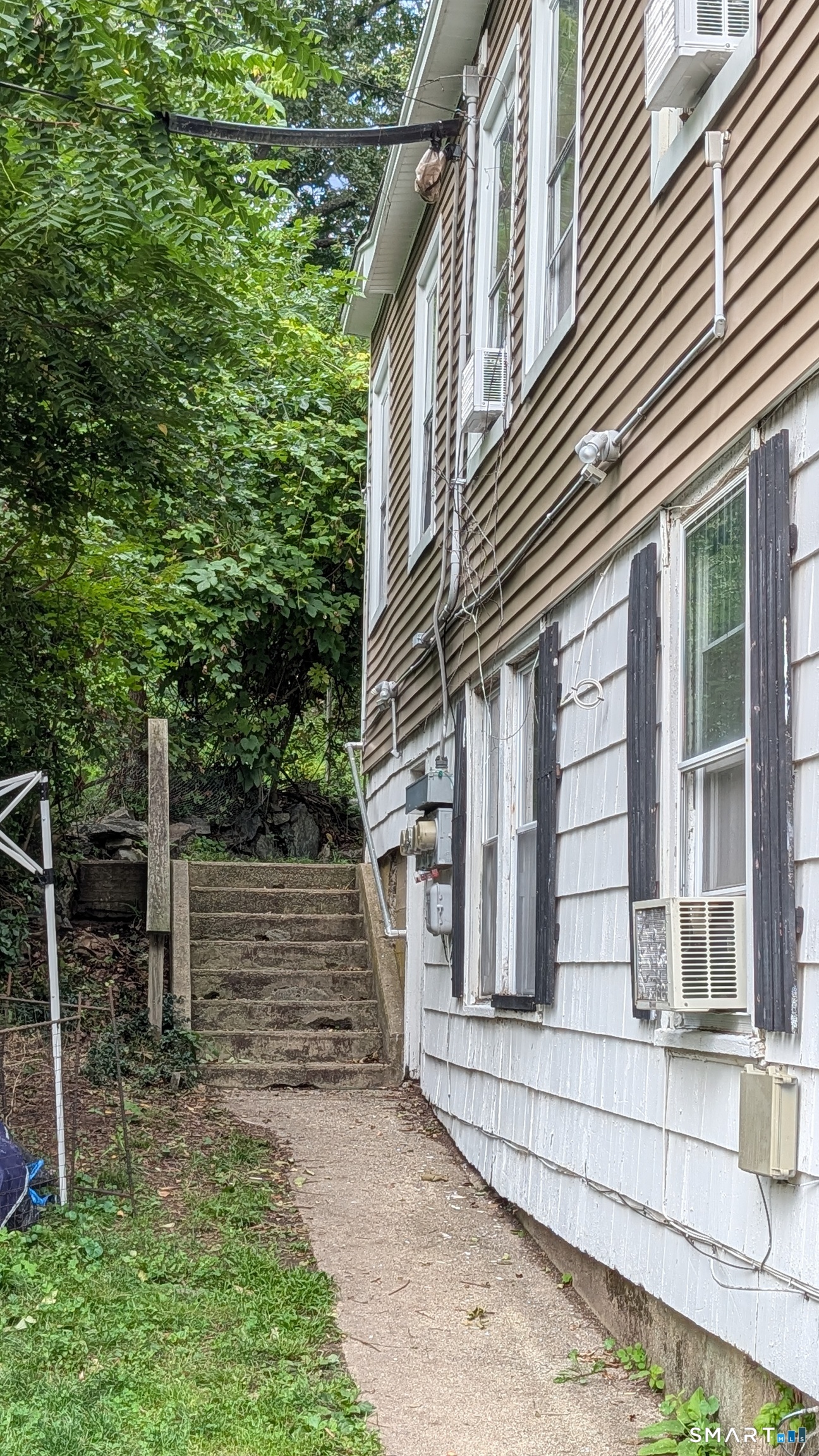 70-1/2 Hunters Avenue photo 14