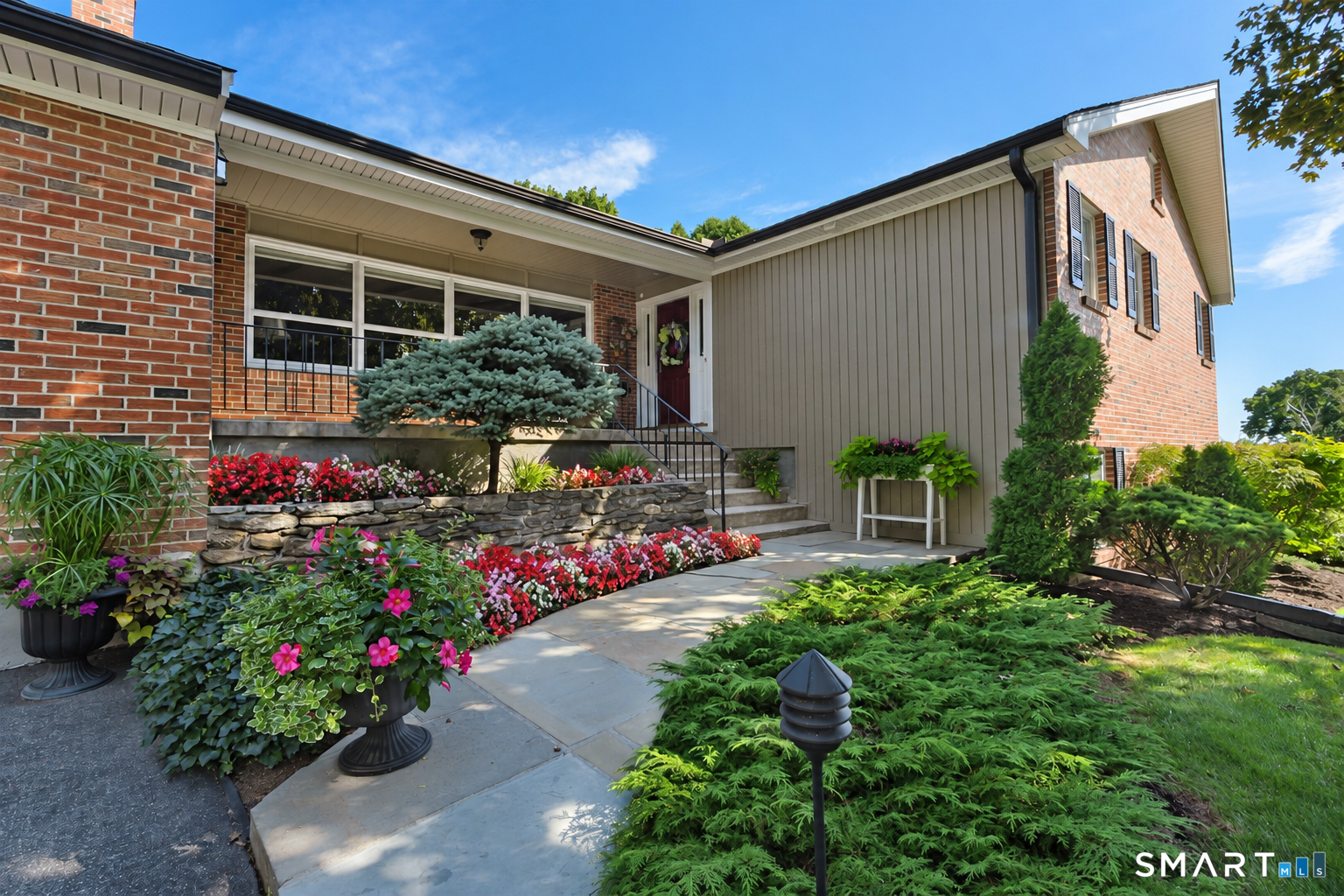 Photo 1 of Single family home for sale at 66 Lovelace Dr, West Hartford, CT 06117 | MLS# 24206303 | Listing updated on 2026-09-14