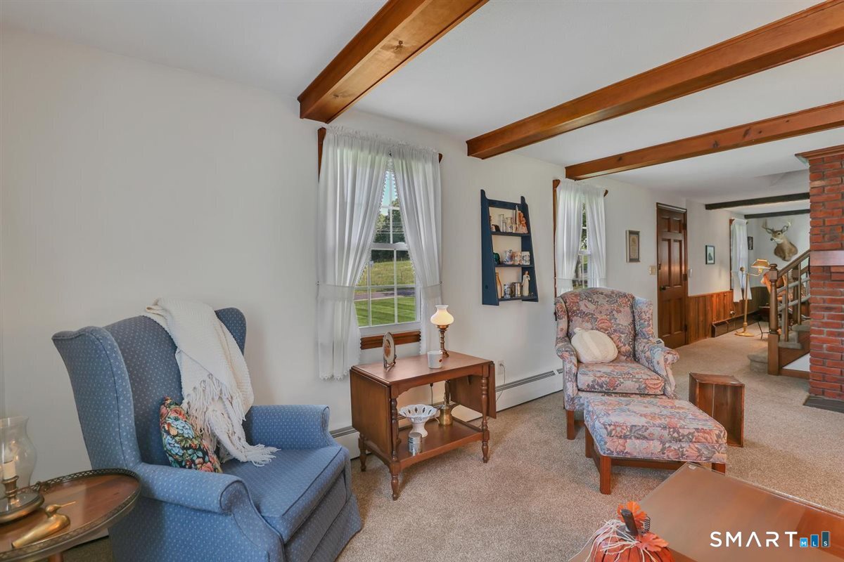 676 Bush Hill Road photo 20