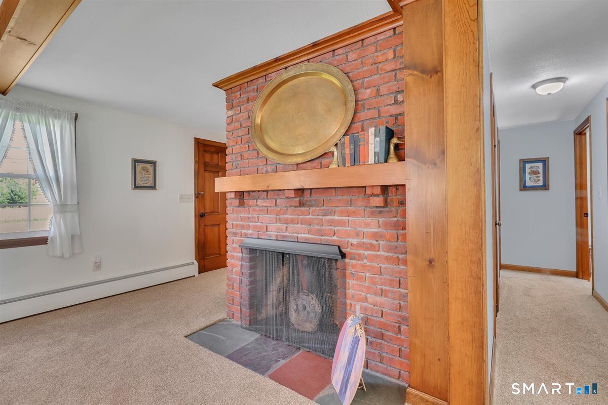 676 Bush Hill Road photo 22