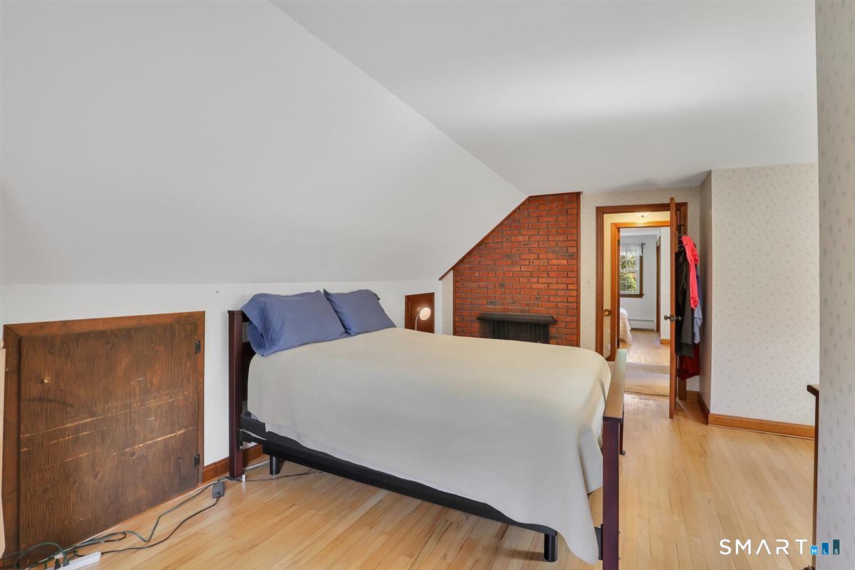 676 Bush Hill Road photo 30