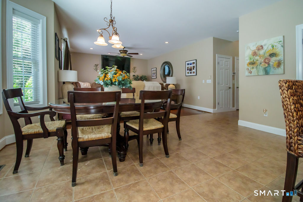 1 James Place photo 11