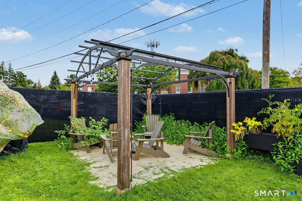 Photo 33 of Single family home for sale at 914 Longbrook Ave, Stratford, CT 06614 | MLS# 24204599 | Listing updated on 2026-09-13