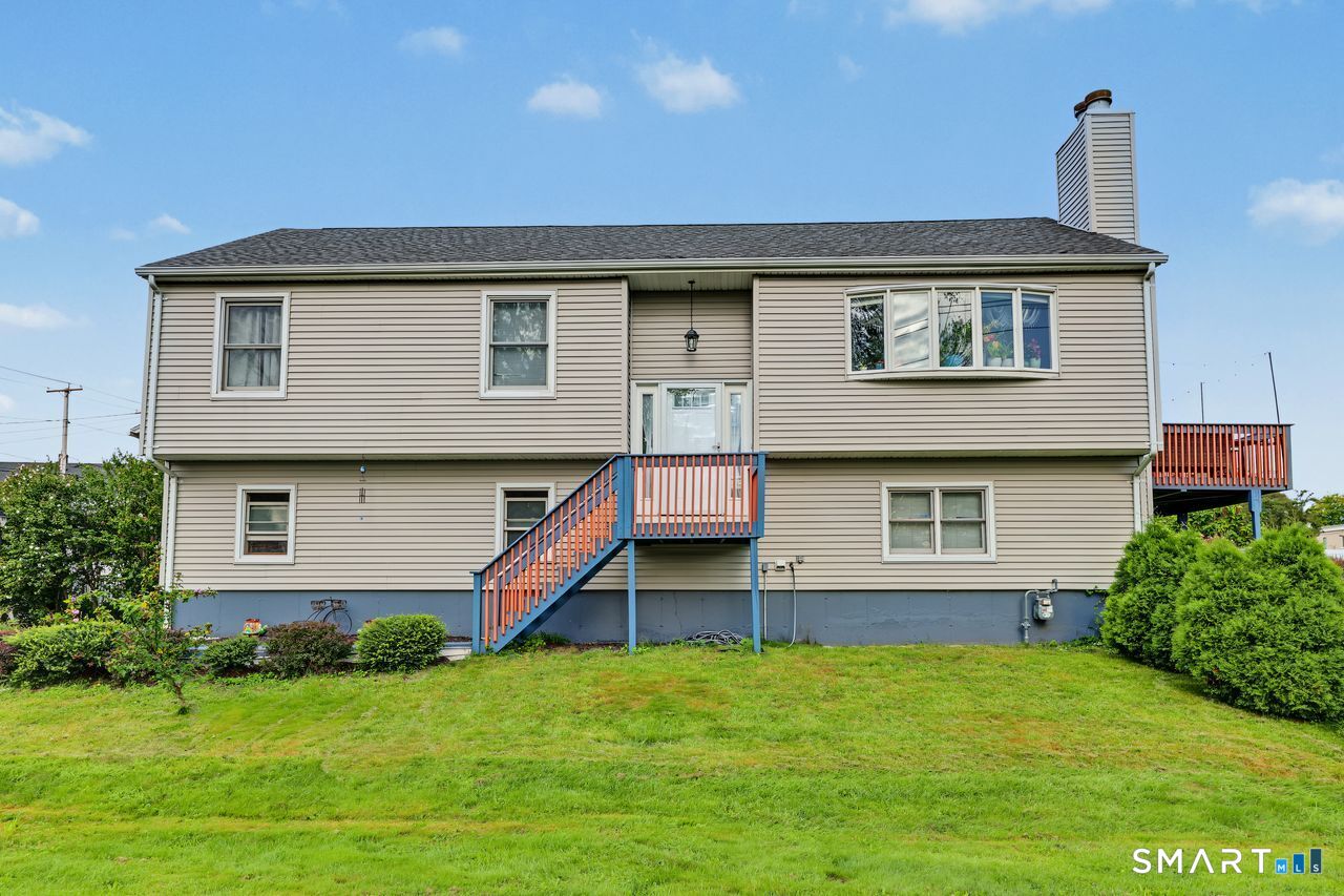 Photo 1 of Single family home for sale at 914 Longbrook Ave, Stratford, CT 06614 | MLS# 24204599 | Listing updated on 2026-09-13