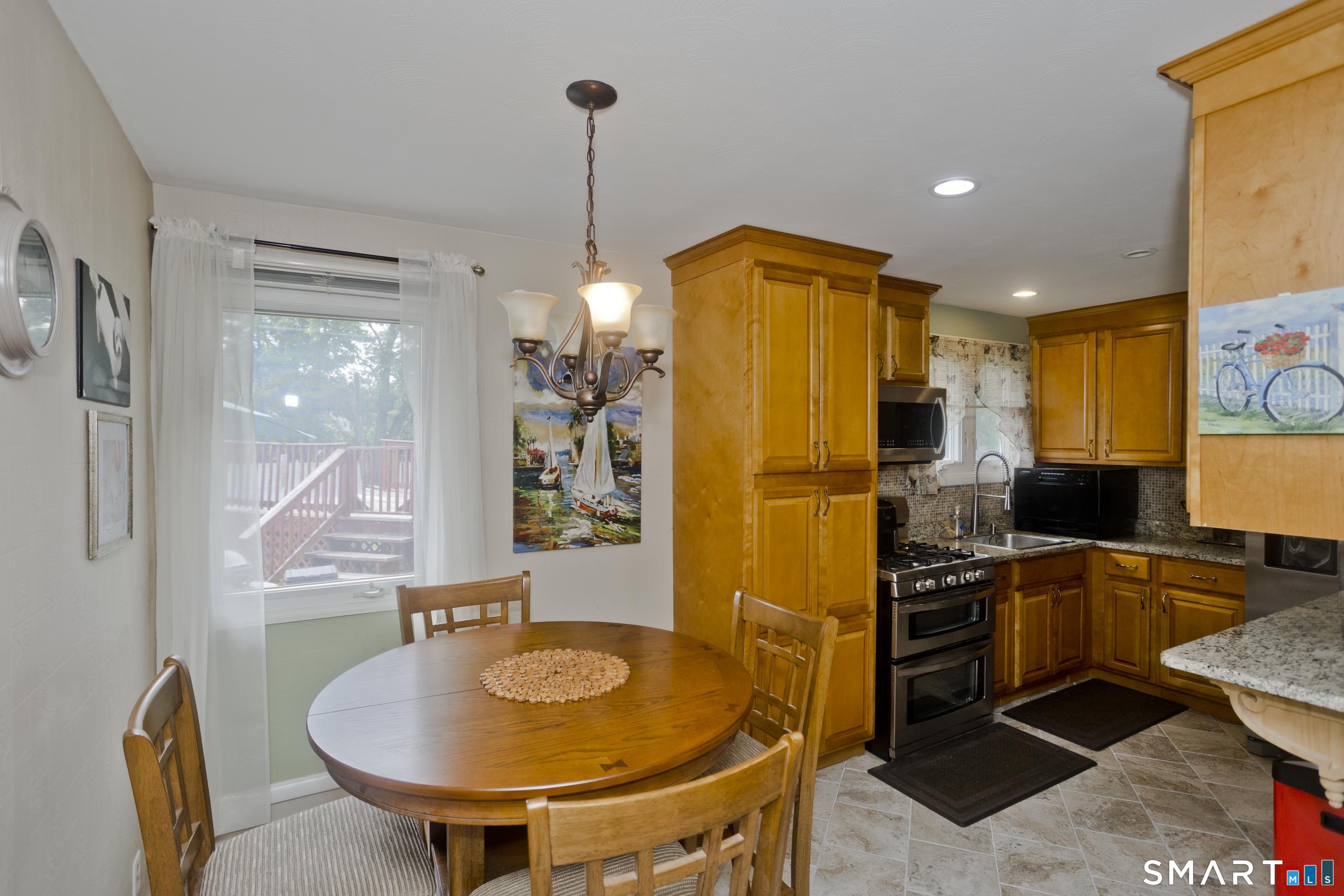 23 Yale Drive photo 13