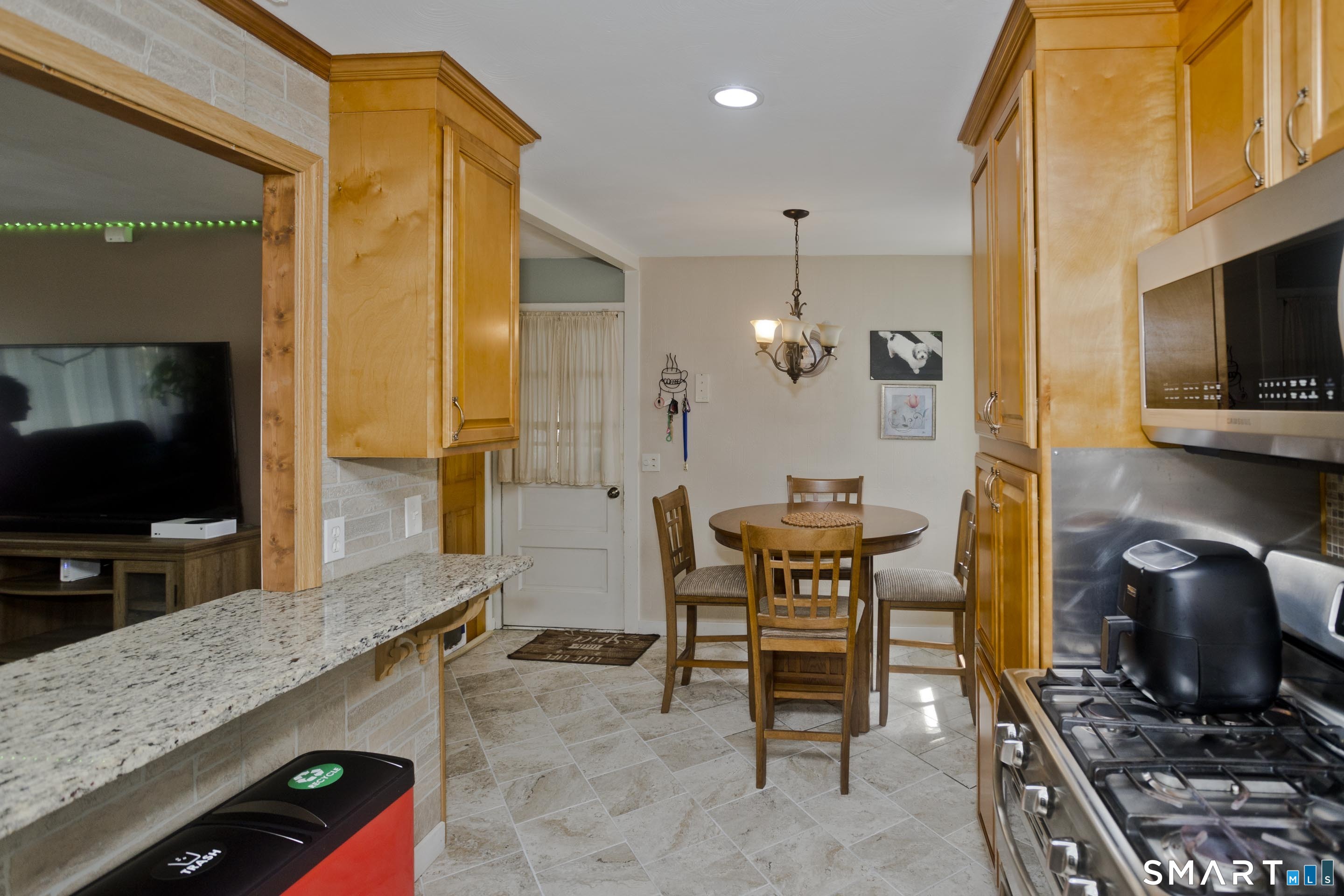 23 Yale Drive photo 11