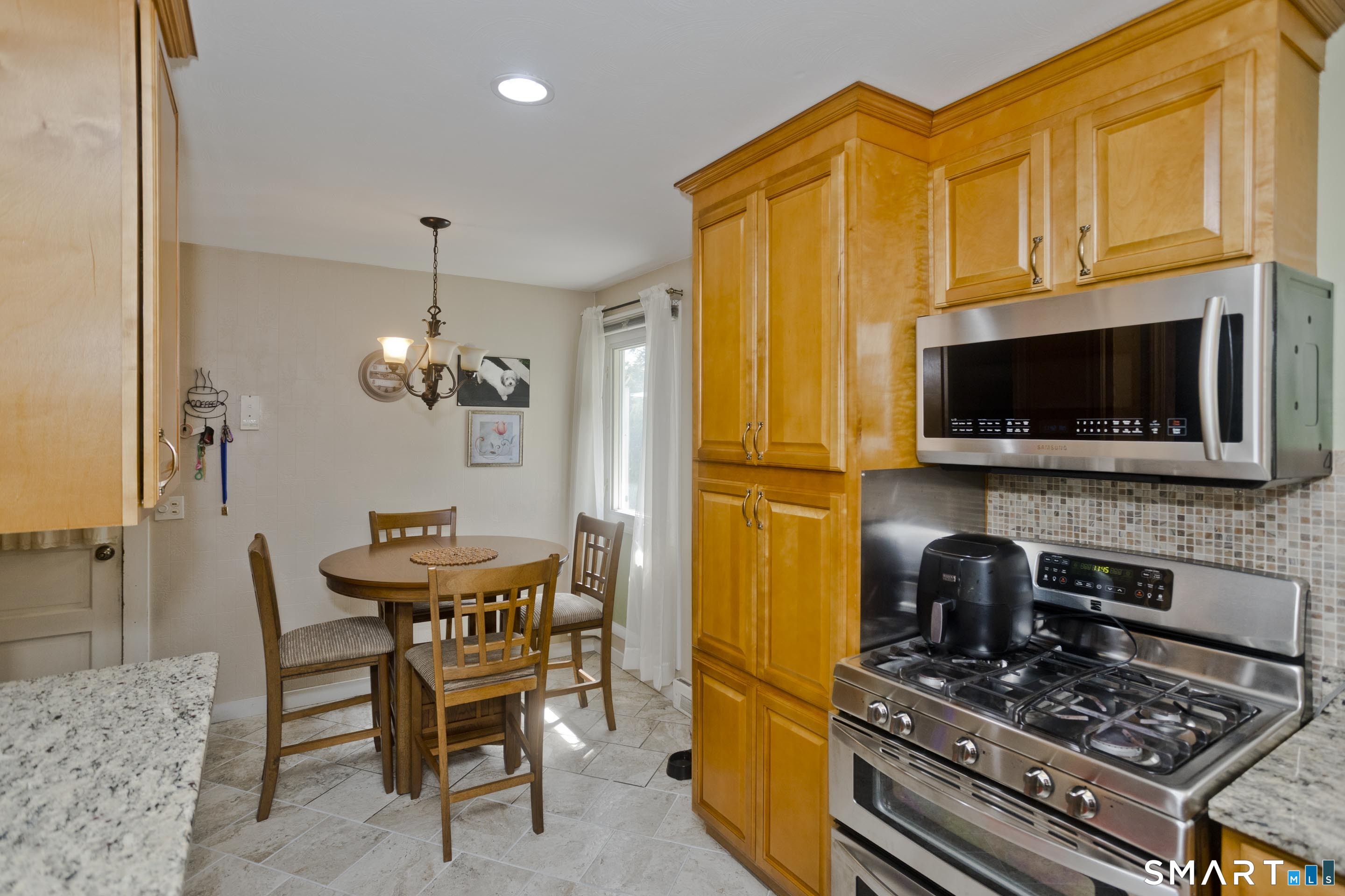 23 Yale Drive photo 10
